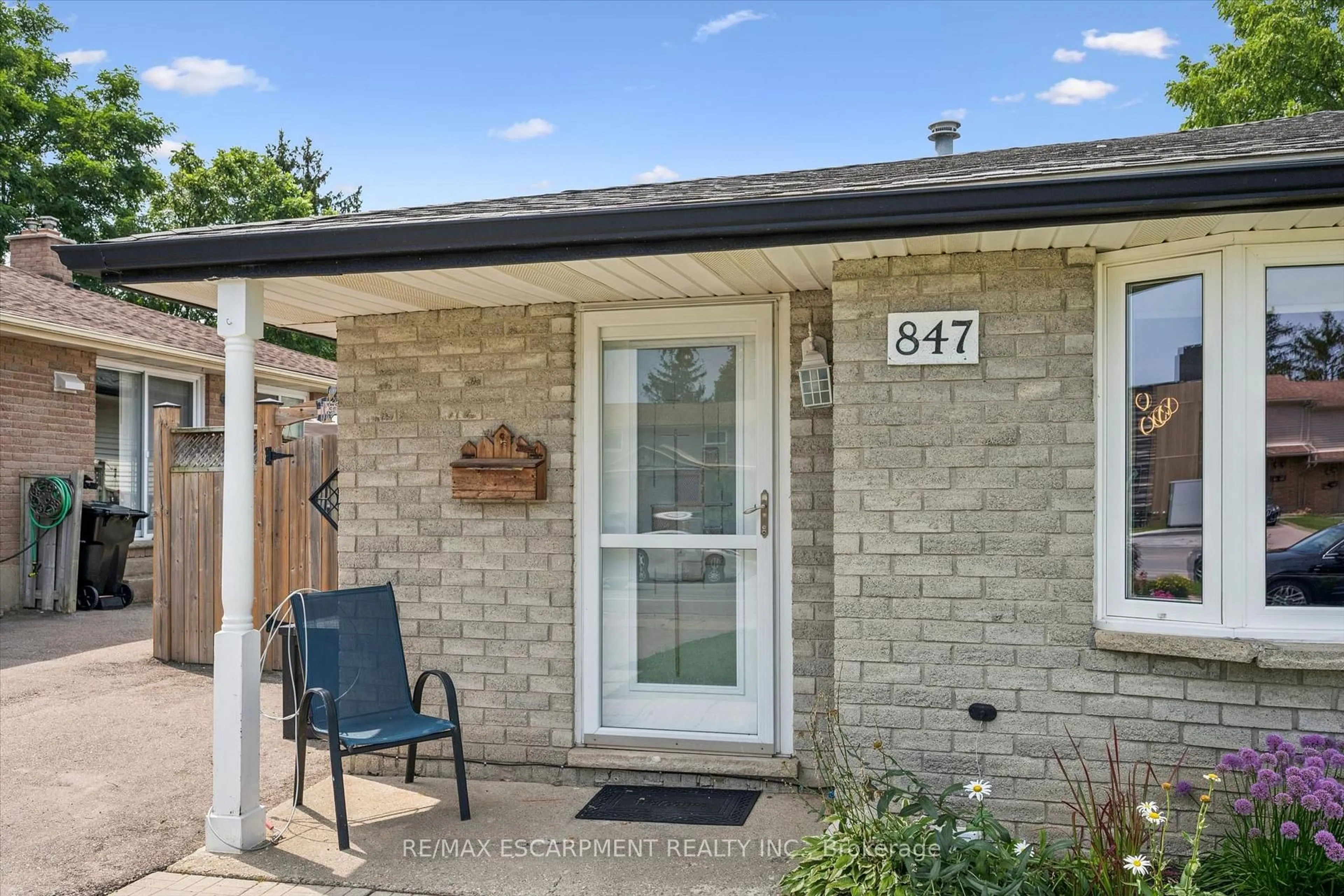 Unknown for 847 Doon Village Rd, Kitchener Ontario N2P 1A1