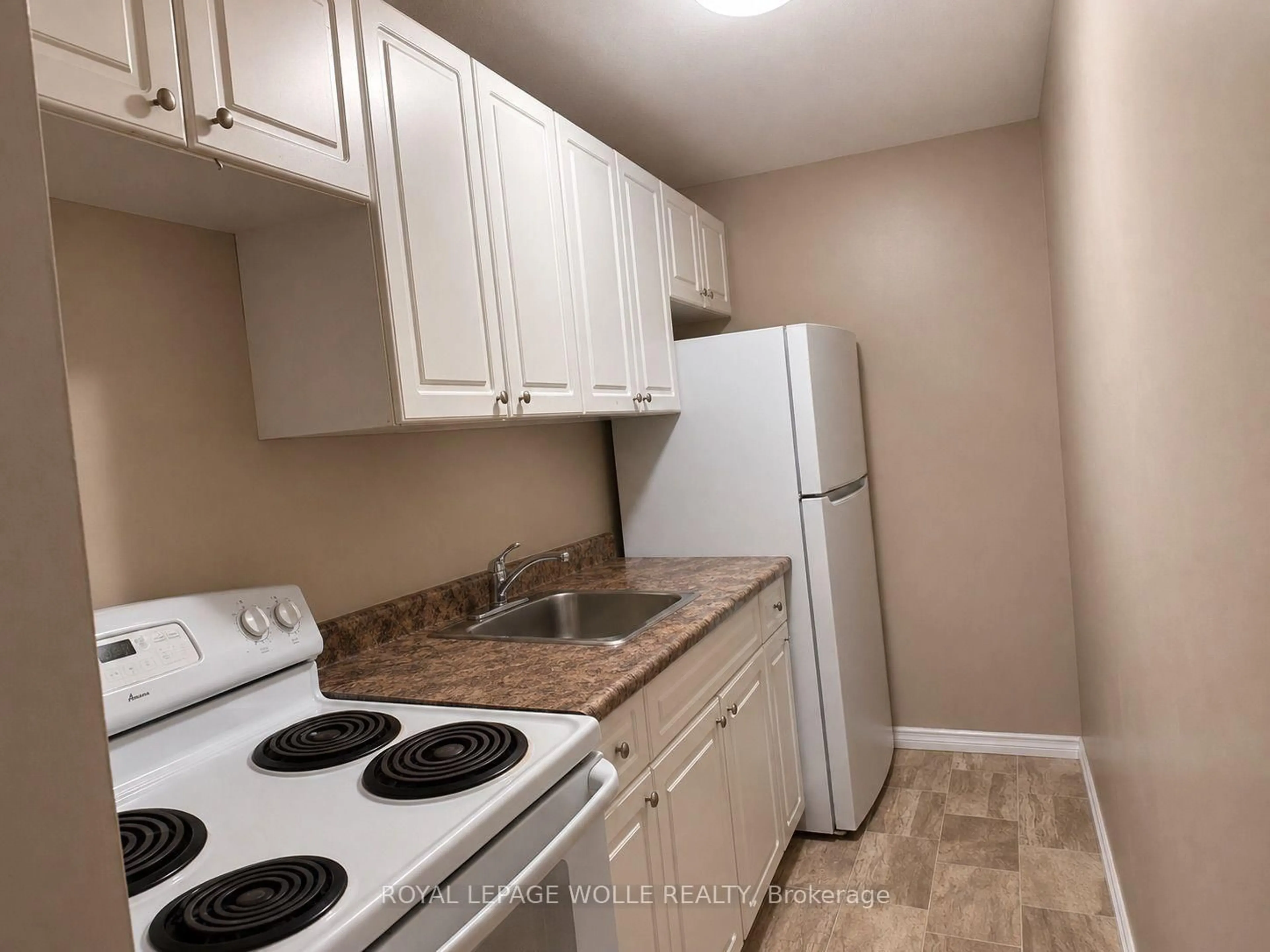 Standard kitchen, unknown for 633 Barber Ave #7, North Perth Ontario N4W 1S4