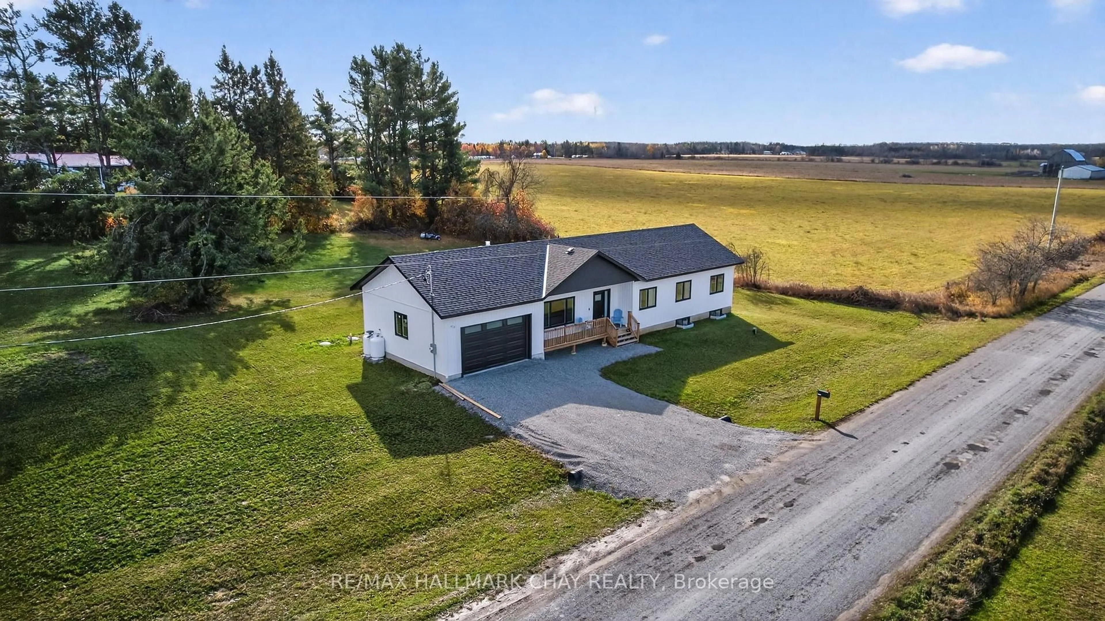 A pic from outside/outdoor area/front of a property/back of a property/a pic from drone, building for 122 Day Dr, Kawartha Lakes Ontario L3V 6H5