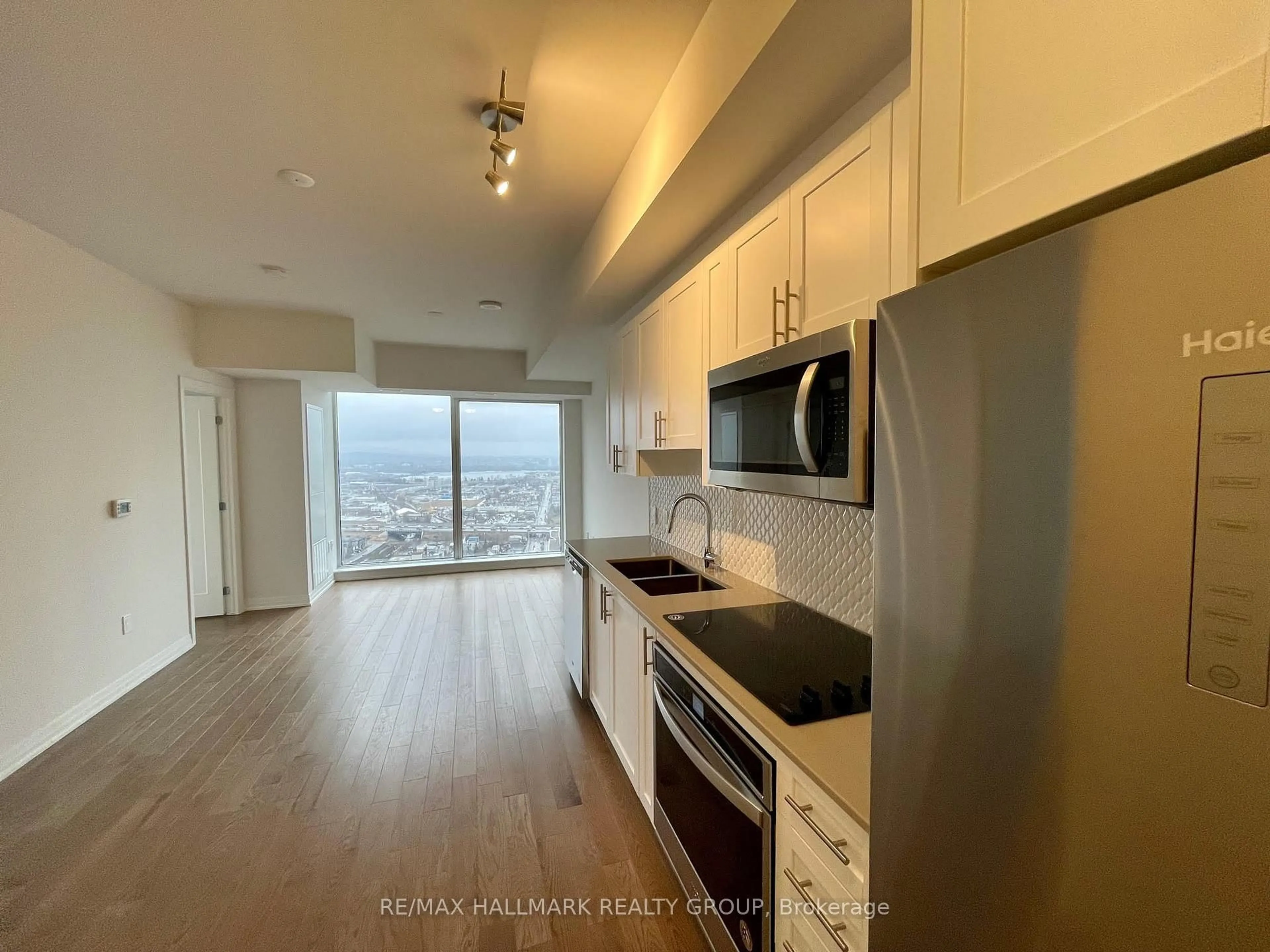 Unknown for 805 CARLING Ave #3002, Ottawa Ontario K1S 5W9