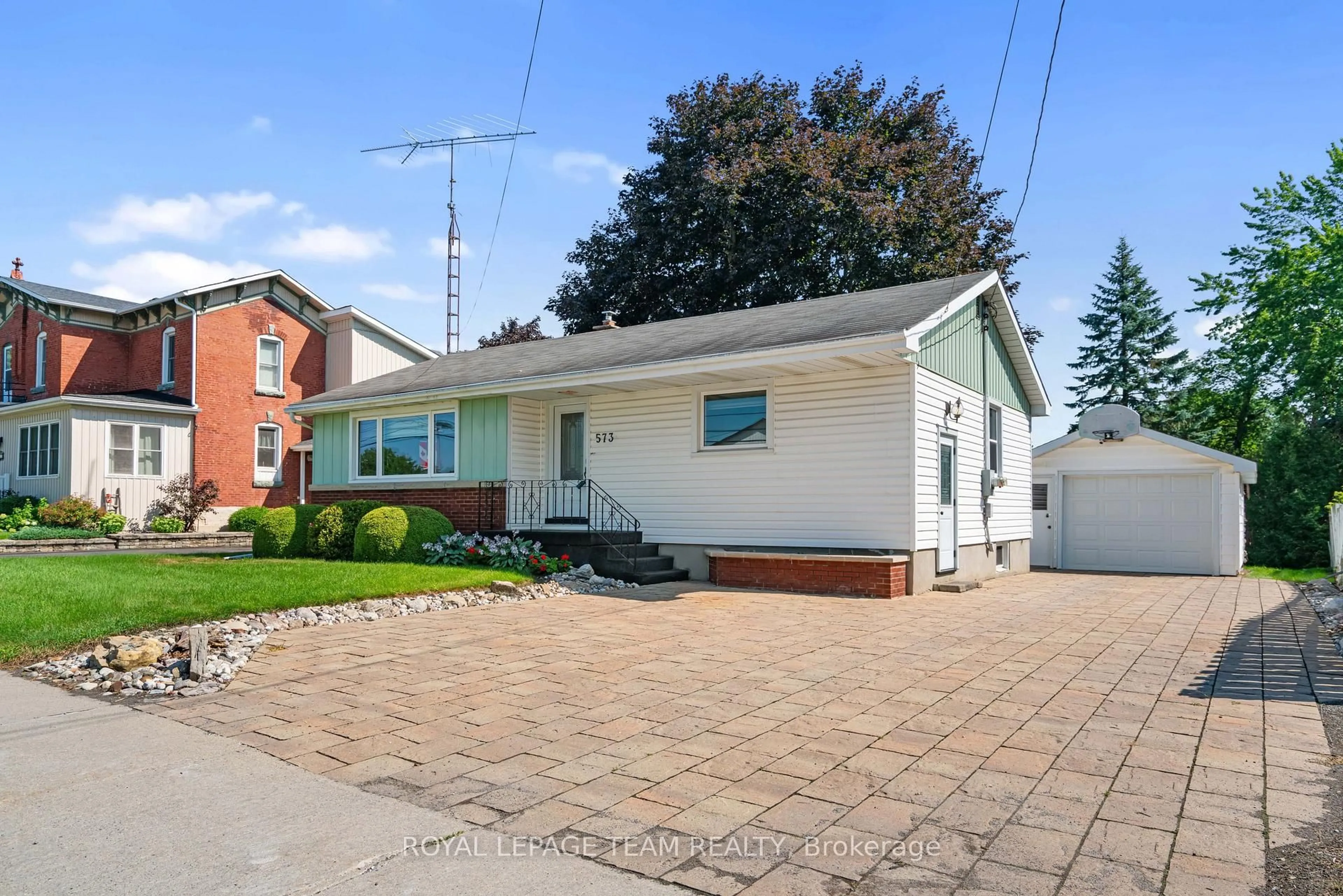 Home with vinyl exterior material, street for 573 St Lawrence St, North Dundas Ontario K0C 2K0