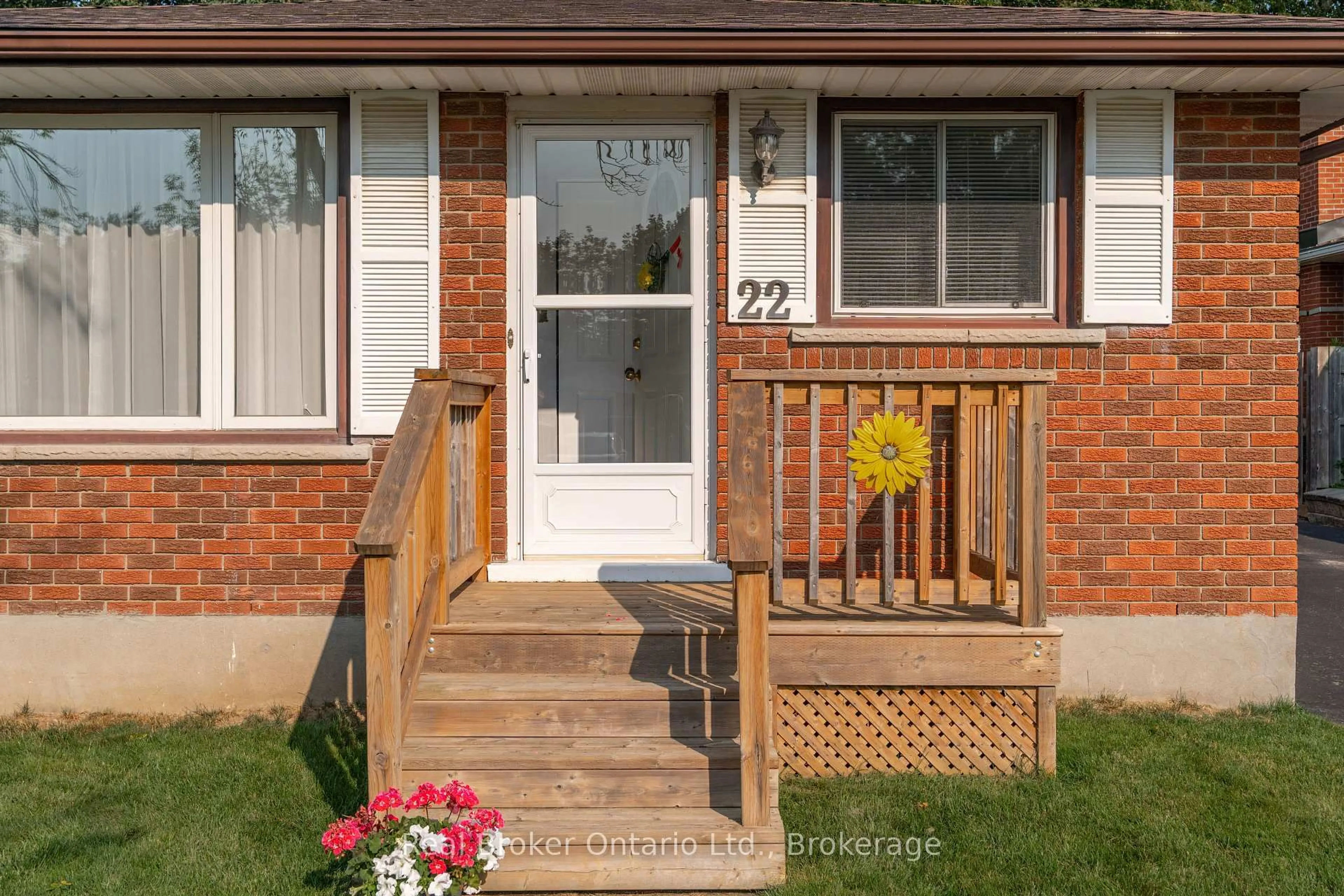 Unknown for 22 Mountford Dr, Guelph Ontario N1E 6E9