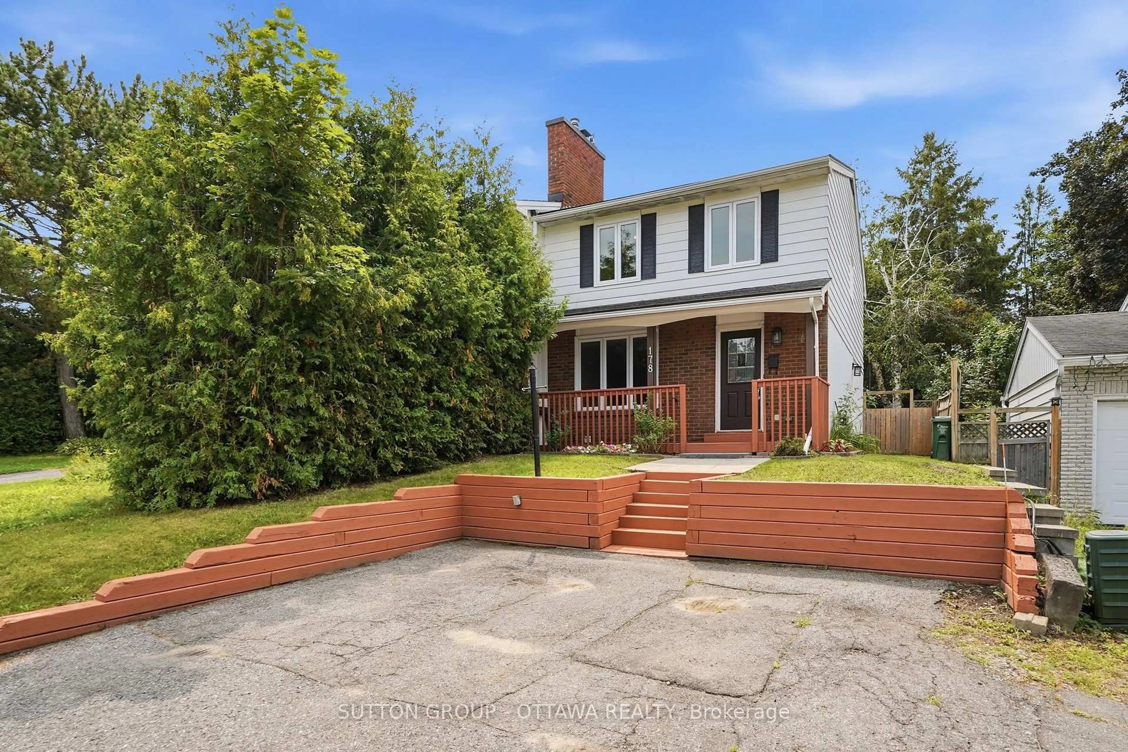 Home with brick exterior material, street for 178 Mcclellan Rd, Ottawa Ontario K2H 5W1