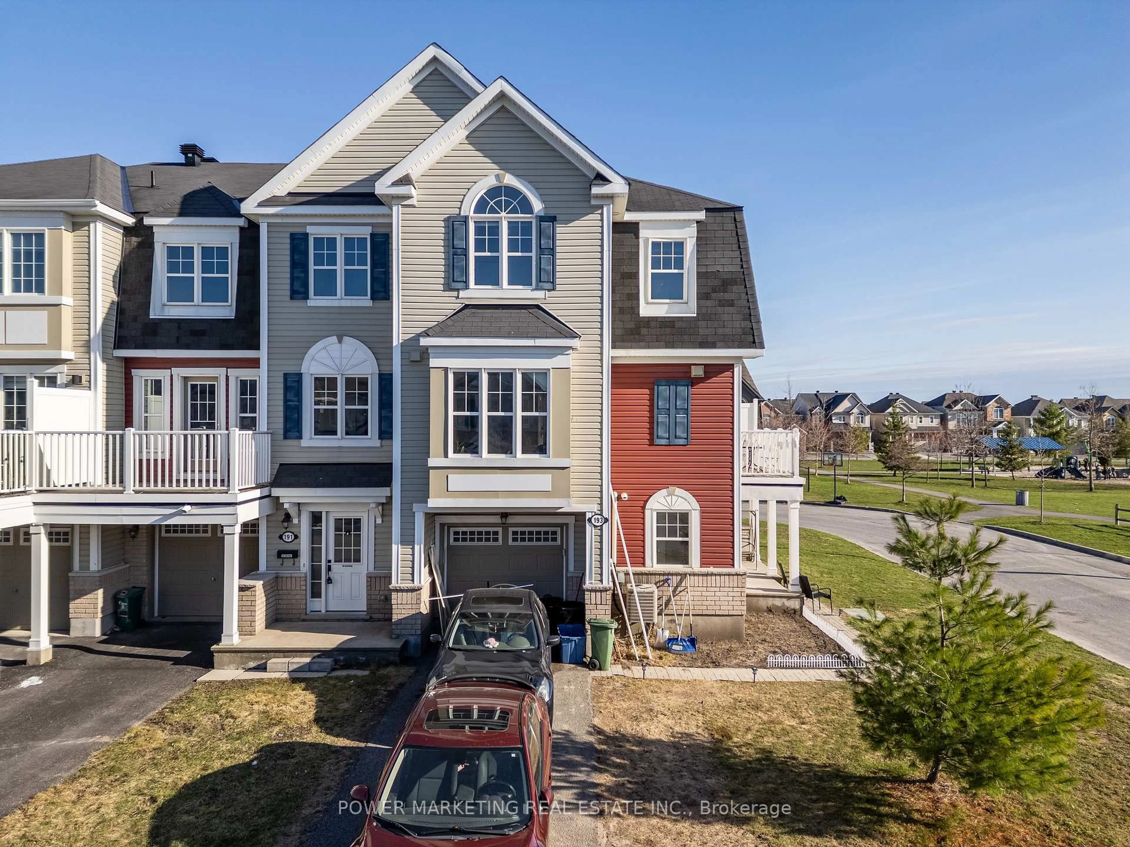 A pic from outside/outdoor area/front of a property/back of a property/a pic from drone, unknown for 193 SOLEIL Ave, Ottawa Ontario K4A 0V9