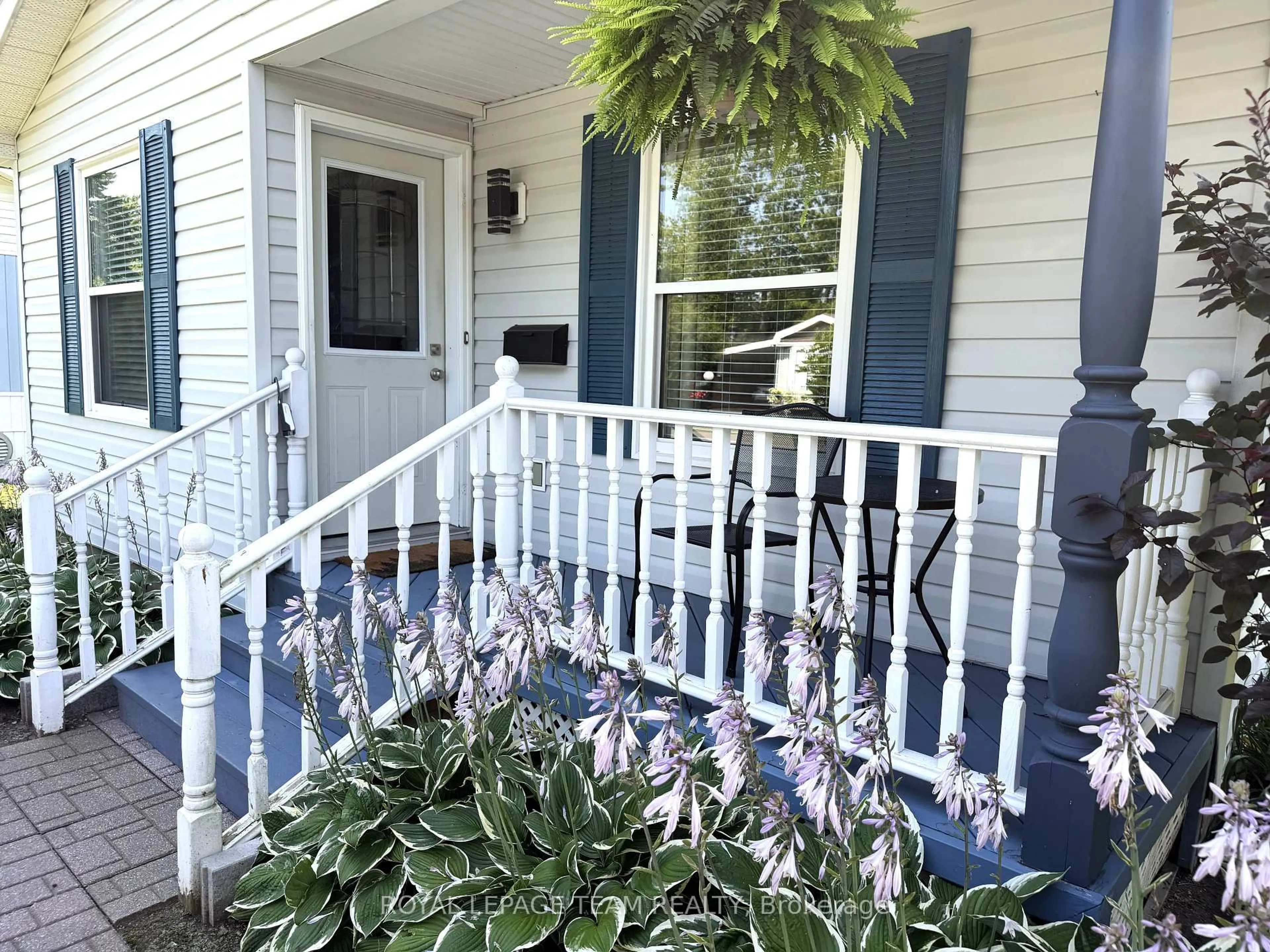 Home with vinyl exterior material, street for 1028 Teena Colleen Private, Greely Ontario K4P 1C8