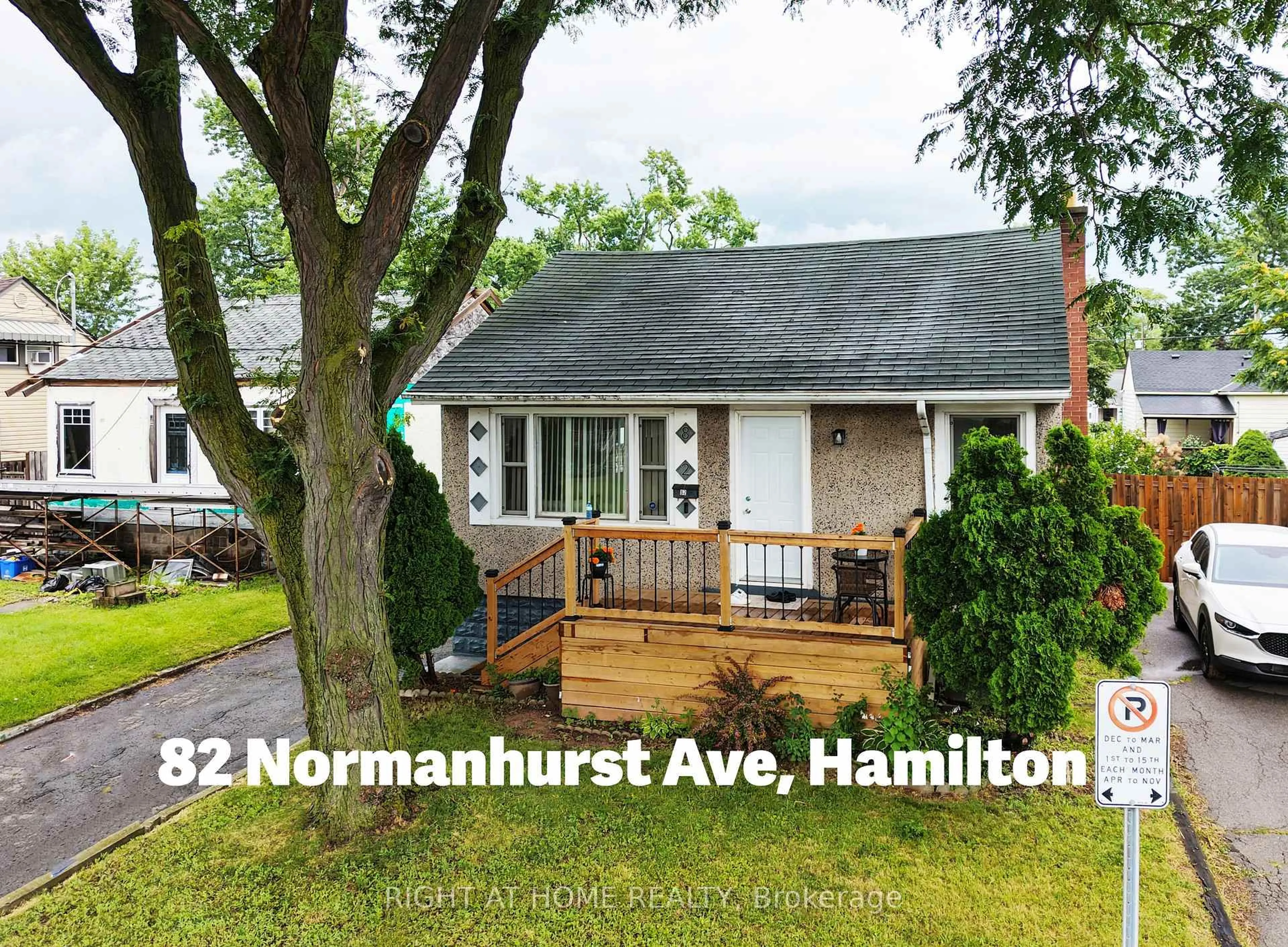 Home with vinyl exterior material, street for 82 Normanhurst Ave, Hamilton Ontario L8H 5M6