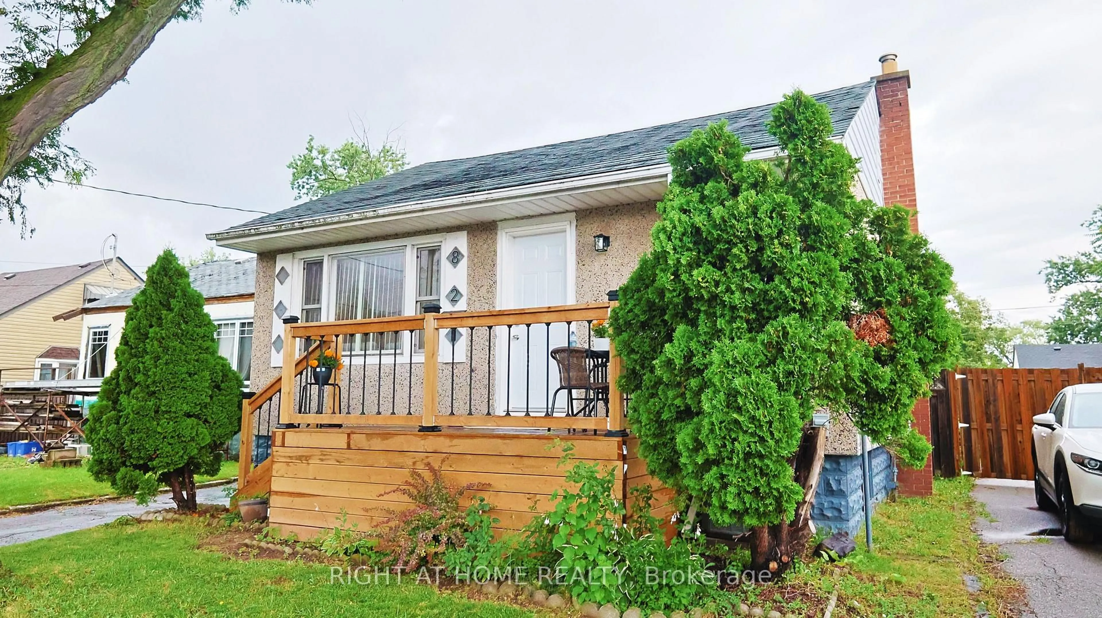 Unknown for 82 Normanhurst Ave, Hamilton Ontario L8H 5M6