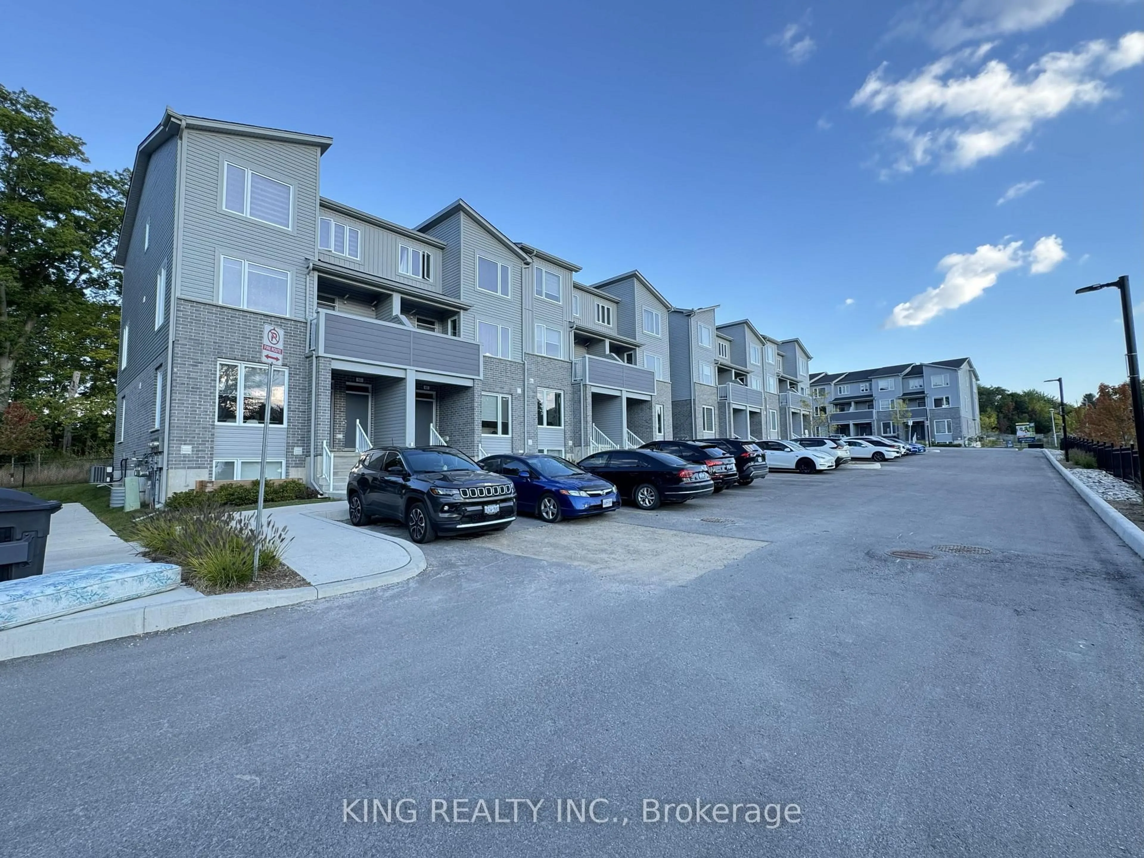 A pic from outside/outdoor area/front of a property/back of a property/a pic from drone, water/lake/river/ocean view for 990 DEVERON Cres #45, London South Ontario N5Z 0B3