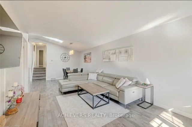1402 Baycliffe Pl, London East 3