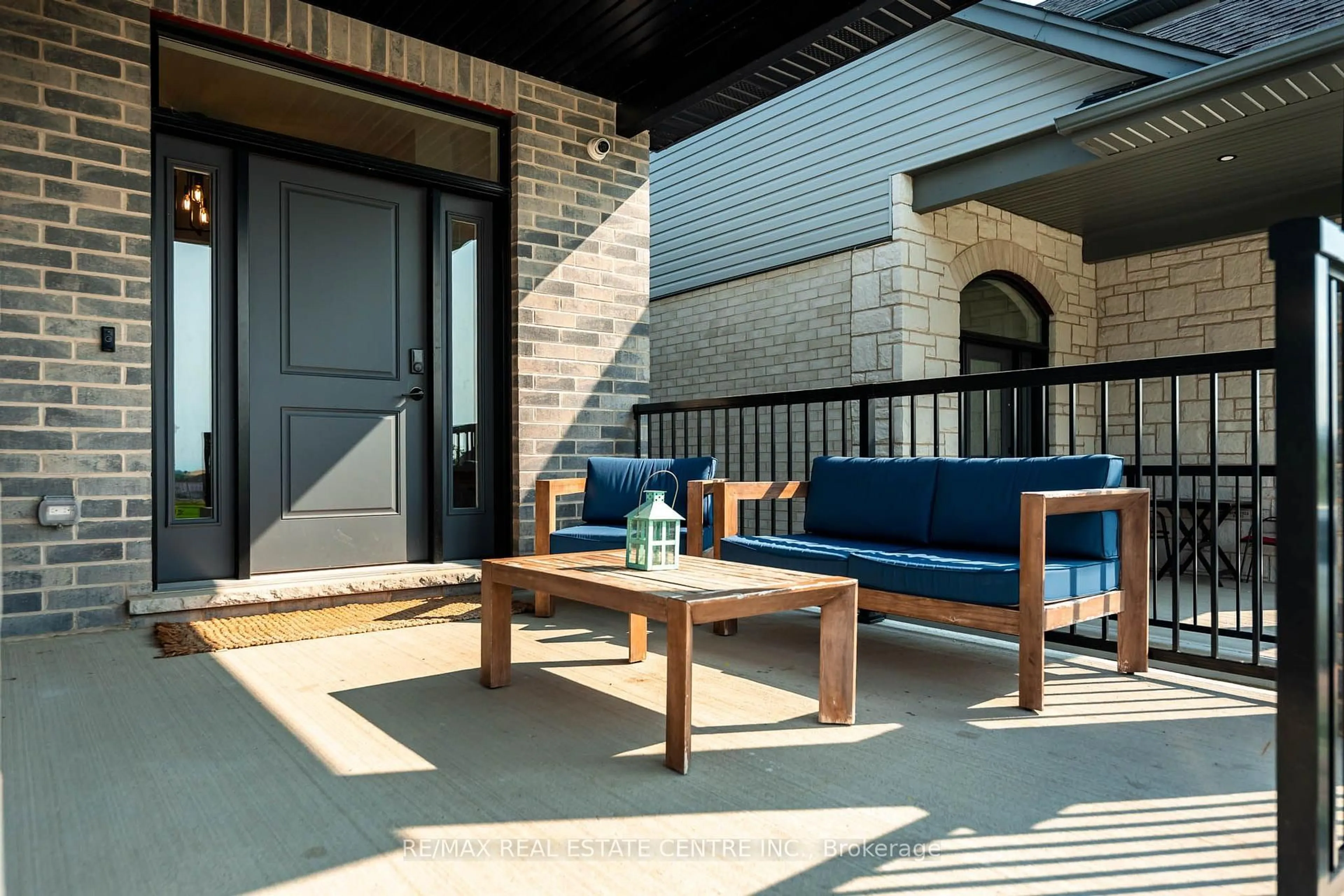 Patio, street for 15 Lang Lane, East Luther Grand Valley Ontario L9W 7S7