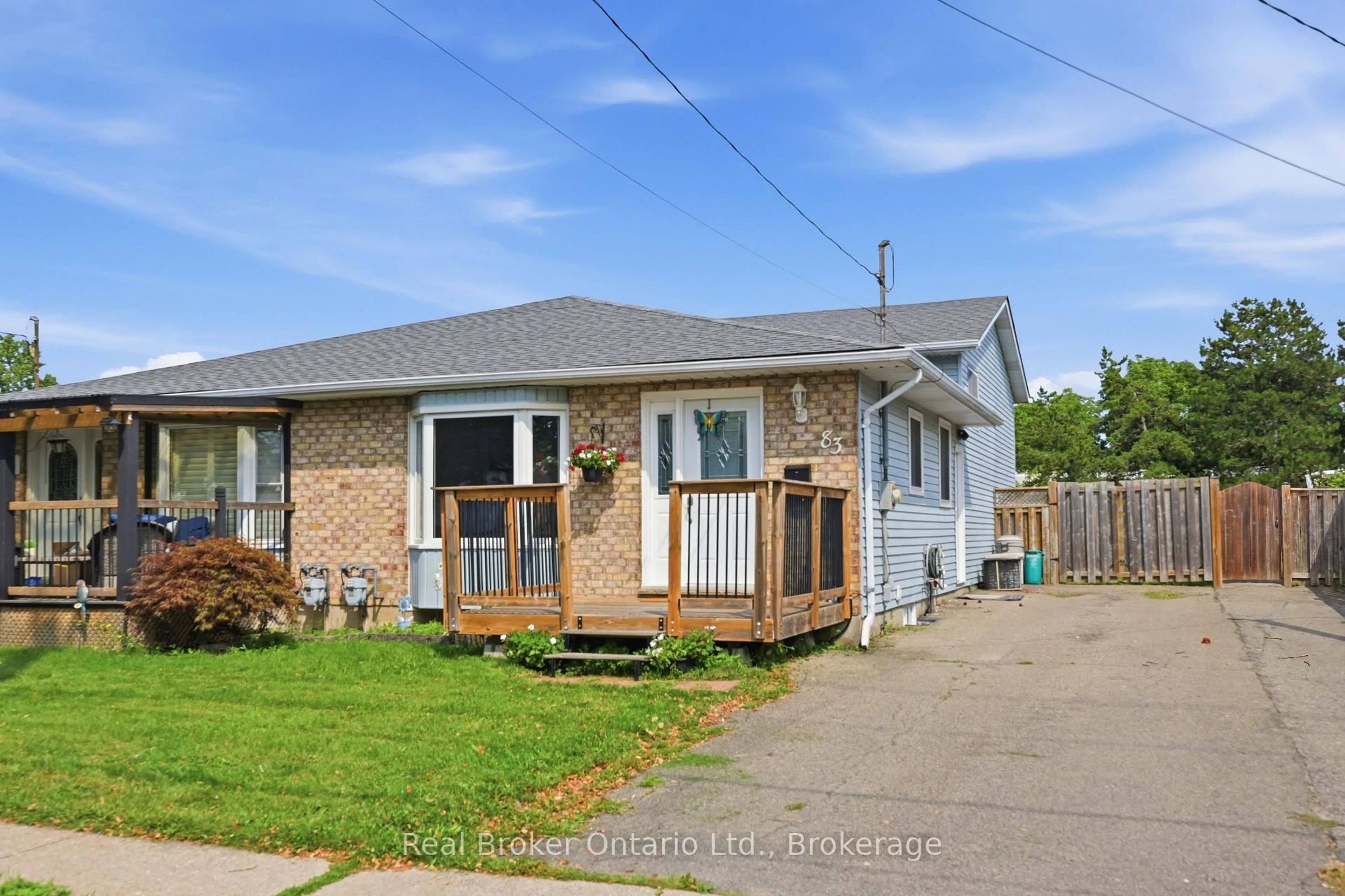 Unknown for 83 Commercial St, Welland Ontario L3B 5Y8