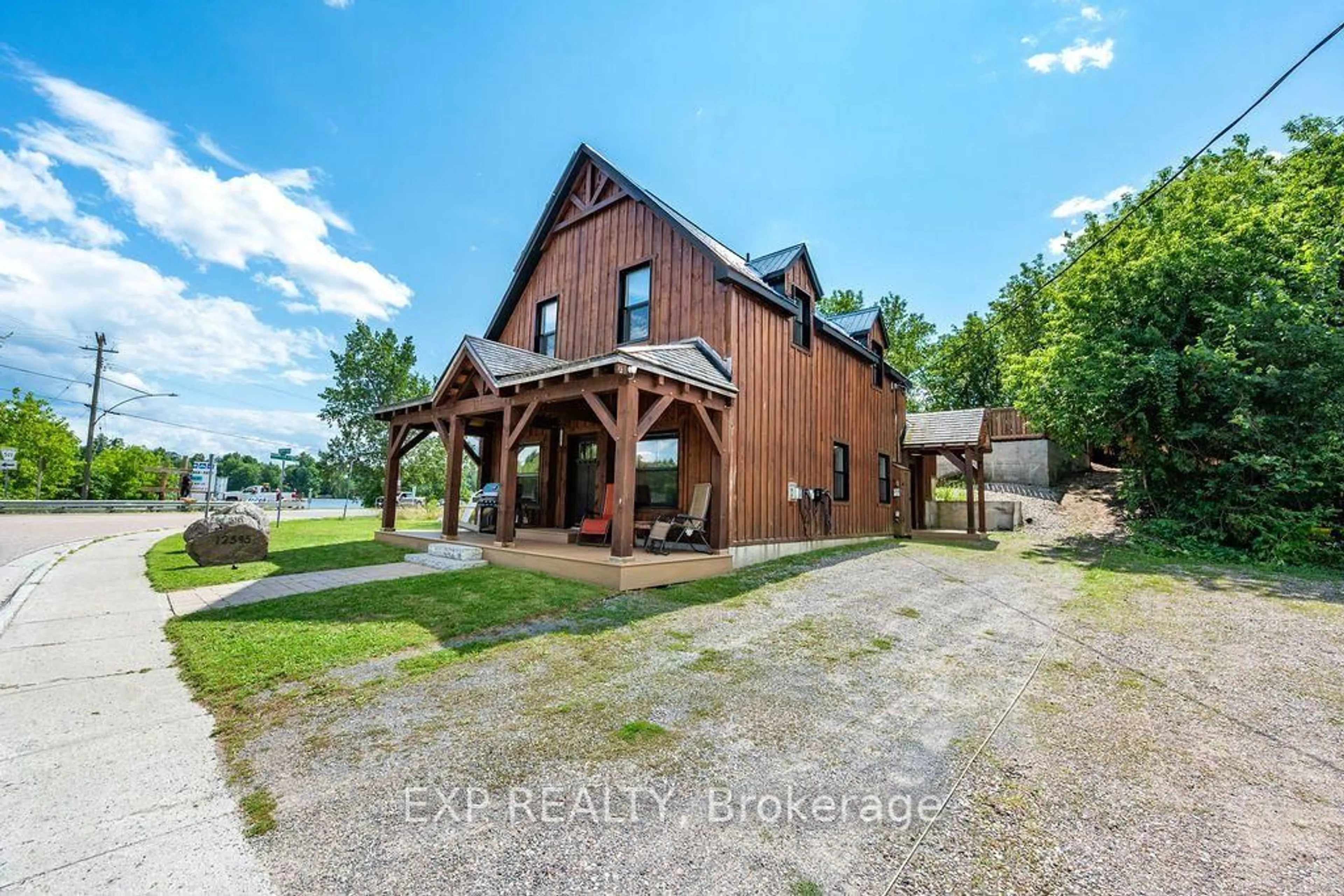 A pic from outside/outdoor area/front of a property/back of a property/a pic from drone, building for 12595 Lanark Rd, Calabogie Ontario K0J 1H0