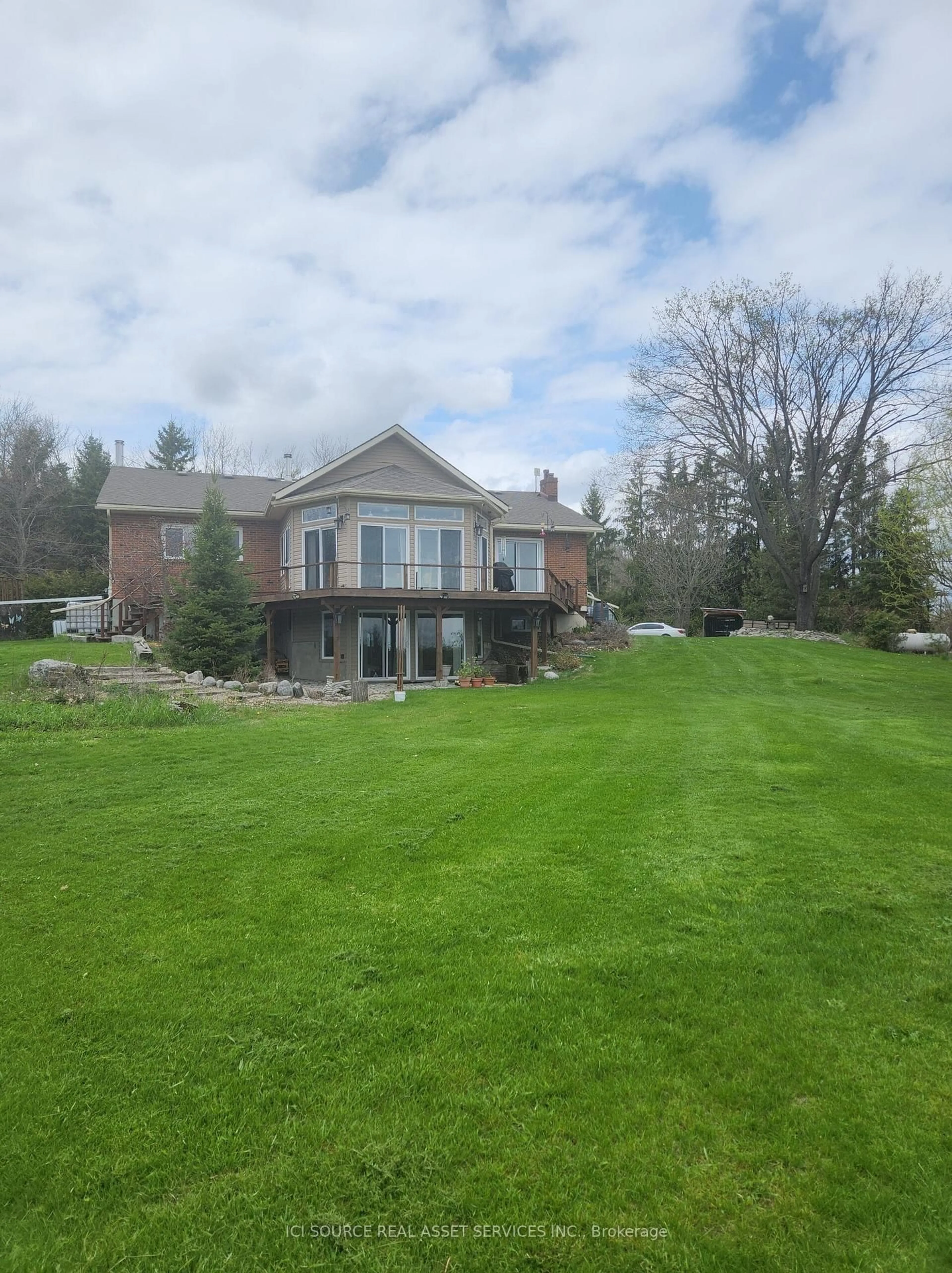 A pic from outside/outdoor area/front of a property/back of a property/a pic from drone, unknown for 136 Hollowview Rd, Stirling Ontario K0K 3E0