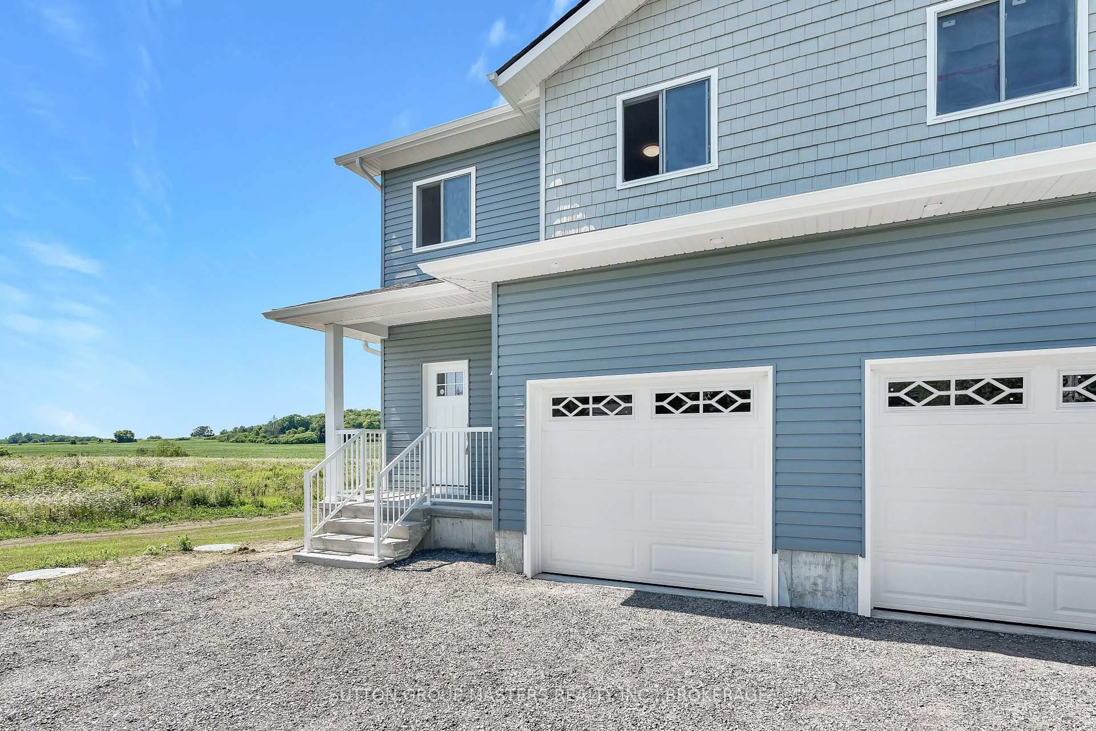 Home with vinyl exterior material, unknown for 108 Main St #A, Leeds and the Thousand Islands Ontario K0H 2N0