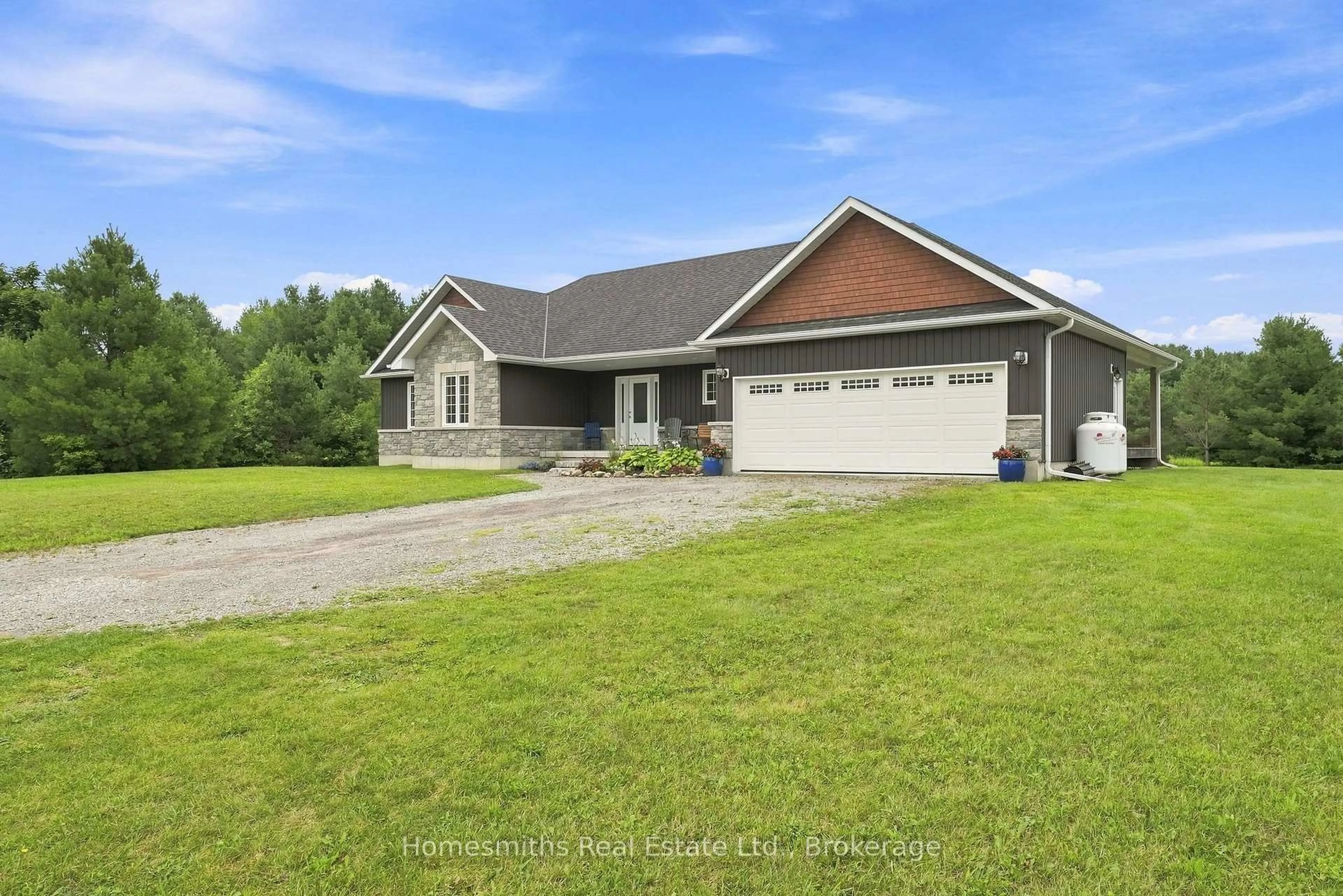 Home with vinyl exterior material, unknown for 871 Carmel Line, Cavan Monaghan Ontario L0A 1G0