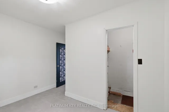 22942 Wonderland Rd, Middlesex Centre 5