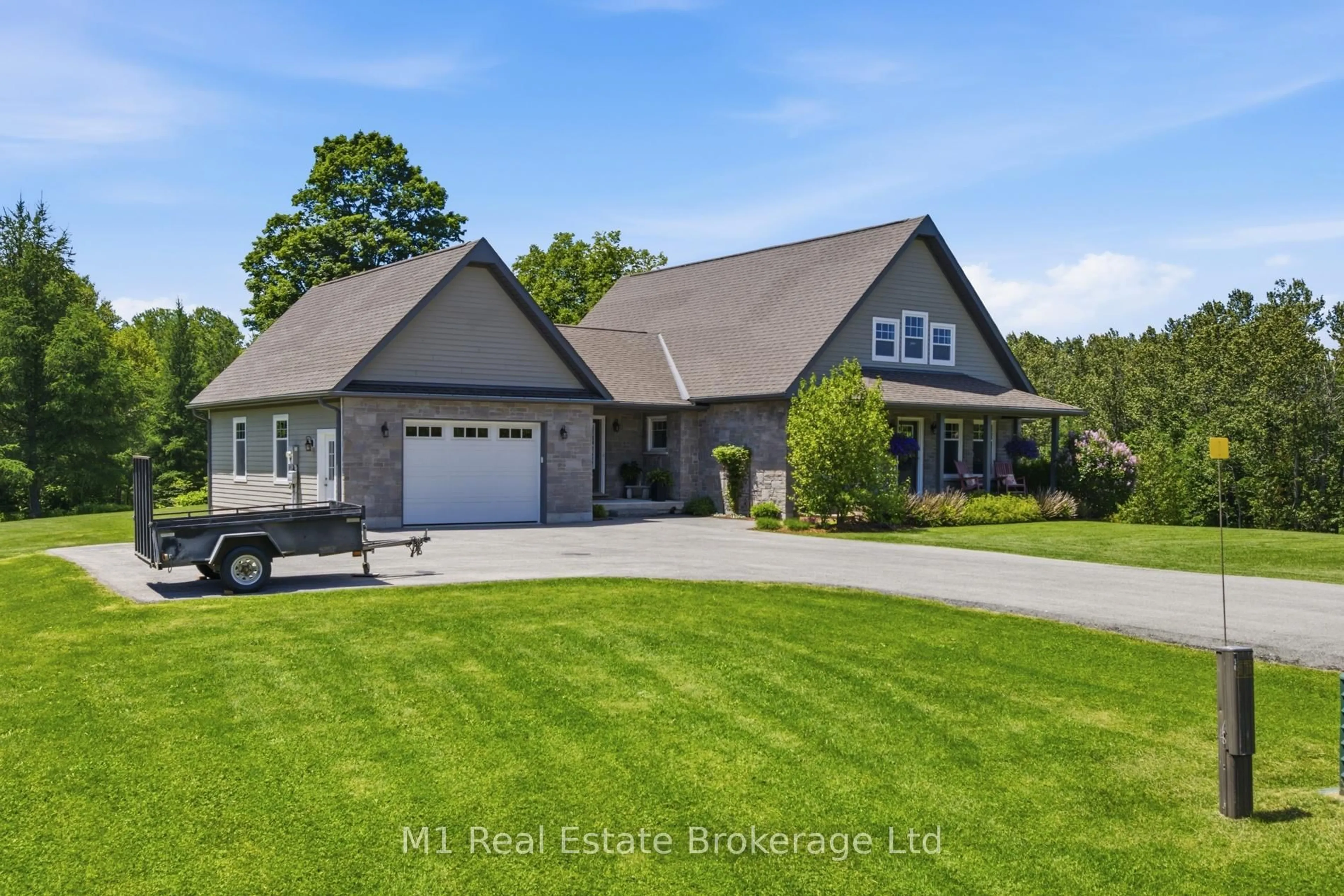 A pic from outside/outdoor area/front of a property/back of a property/a pic from drone, water/lake/river/ocean view for 156 Highland Dr, West Grey Ontario N0C 1H0