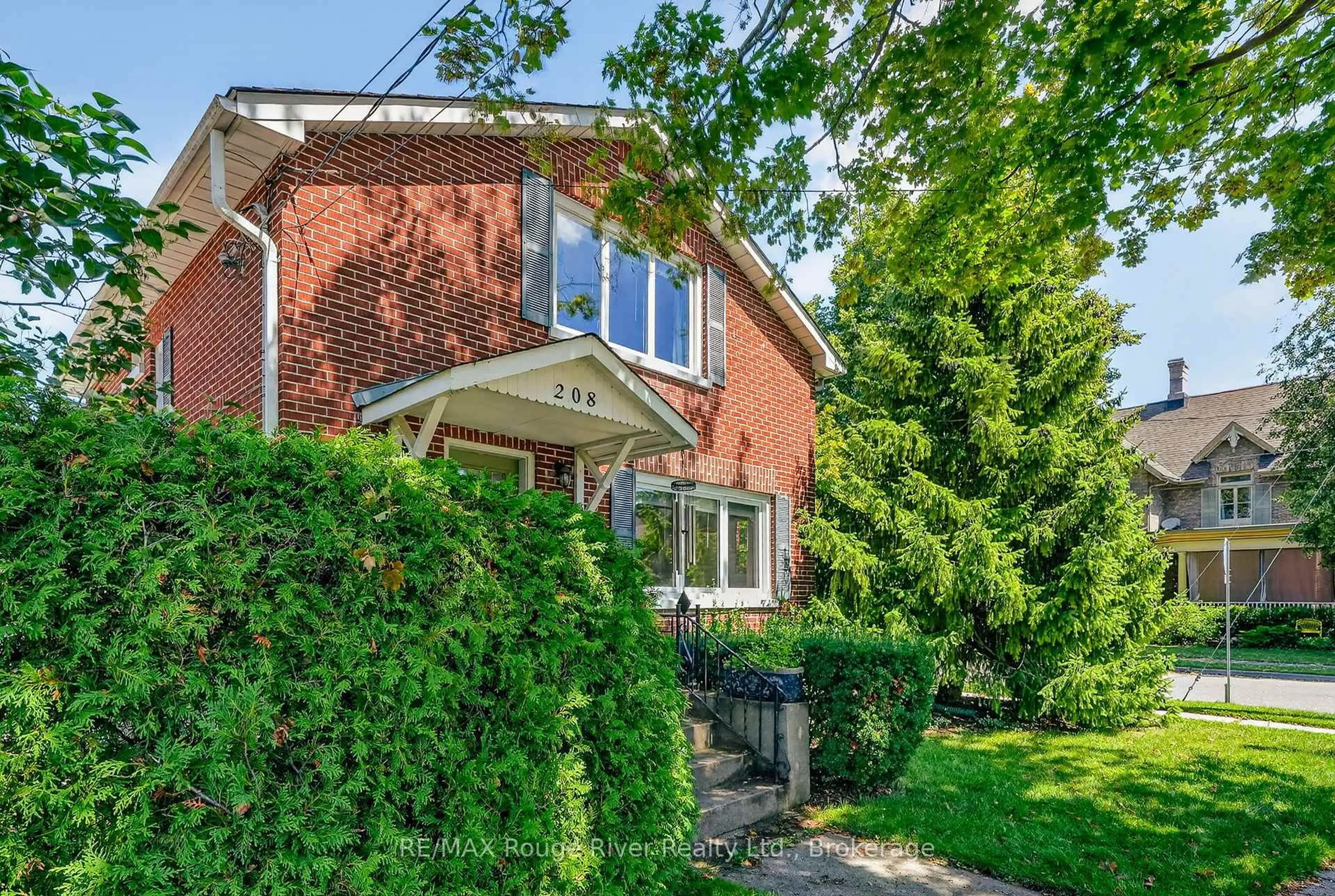 Home with brick exterior material, street for 208 Albert St, Cobourg Ontario K9A 2R7