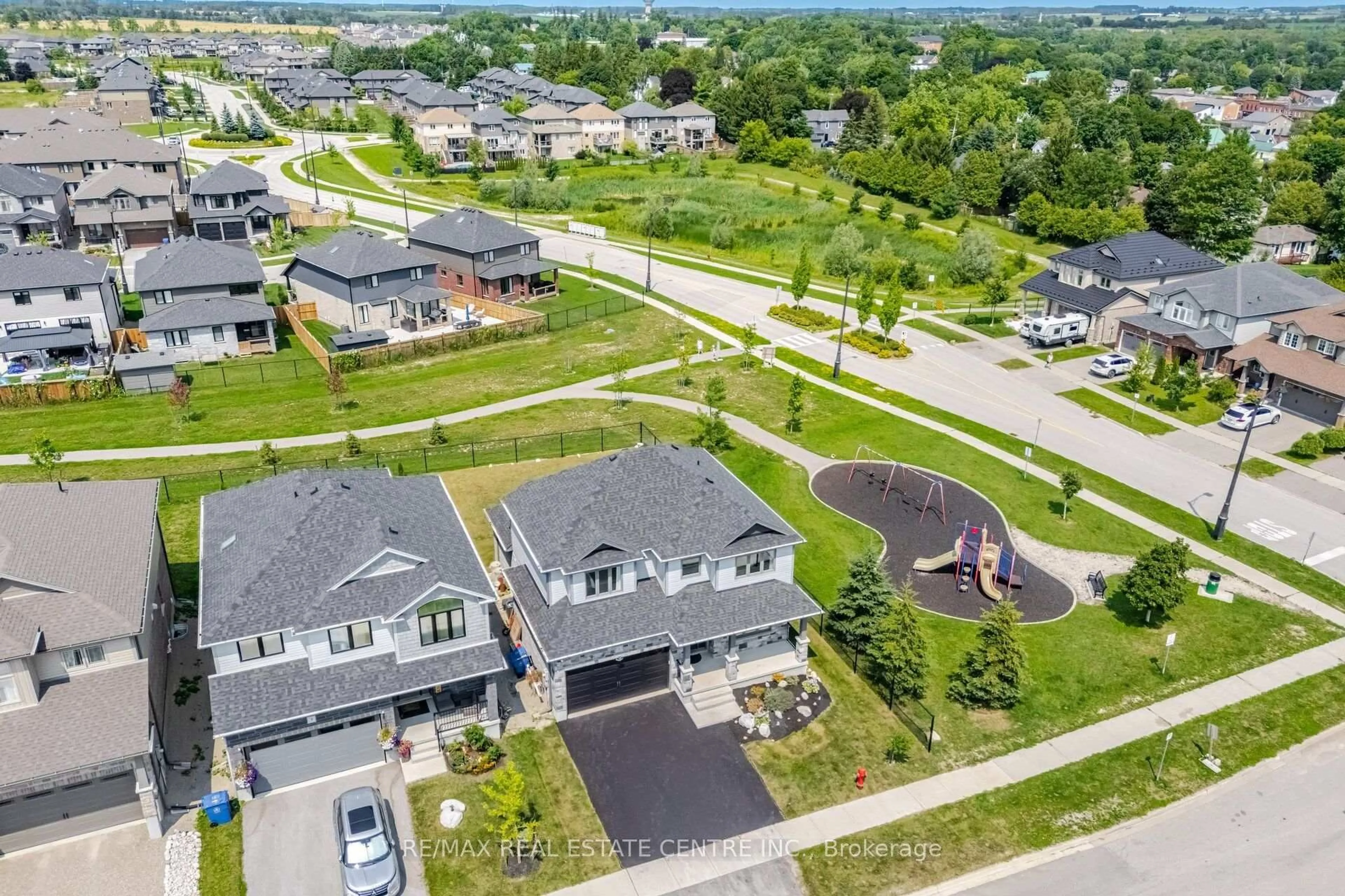 A pic from outside/outdoor area/front of a property/back of a property/a pic from drone, street for 1 Grundy Cres, East Luther Grand Valley Ontario L9W 7S7