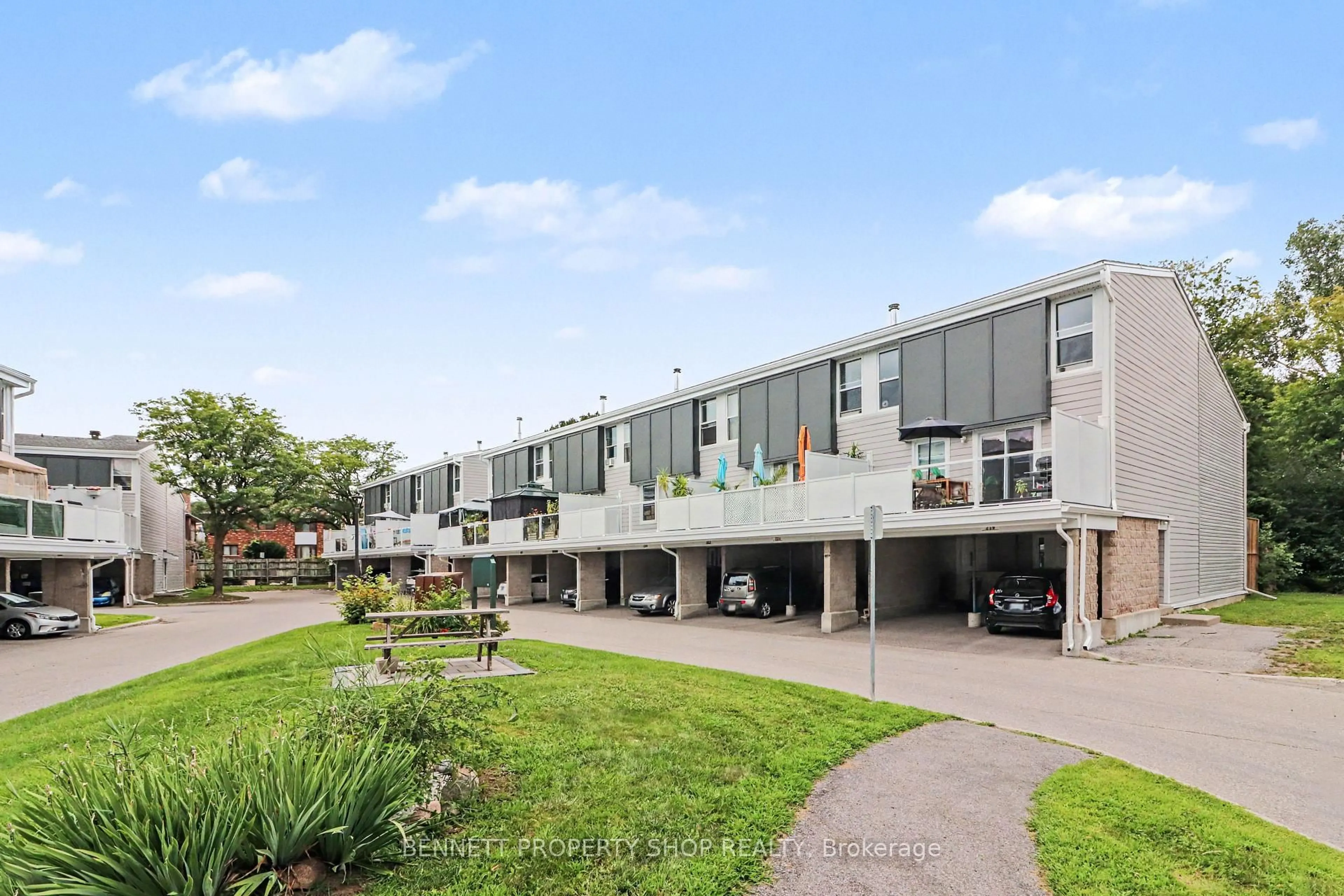 Patio, unknown for 3445 Uplands Dr #224, Ottawa Ontario K1V 9N6