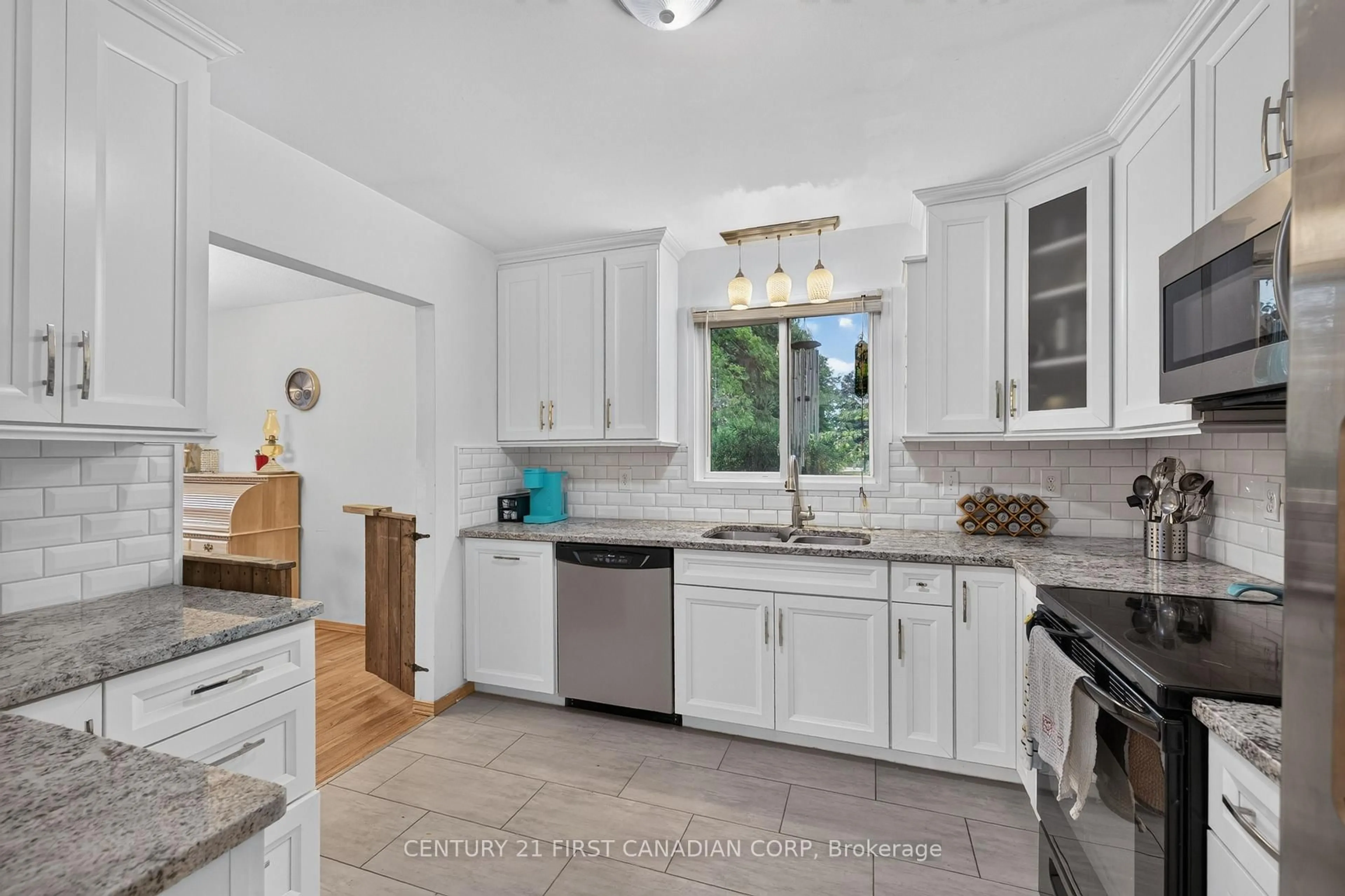 Open concept kitchen, ceramic/tile floor for 213 Fourth St, West Elgin Ontario N0L 2C0