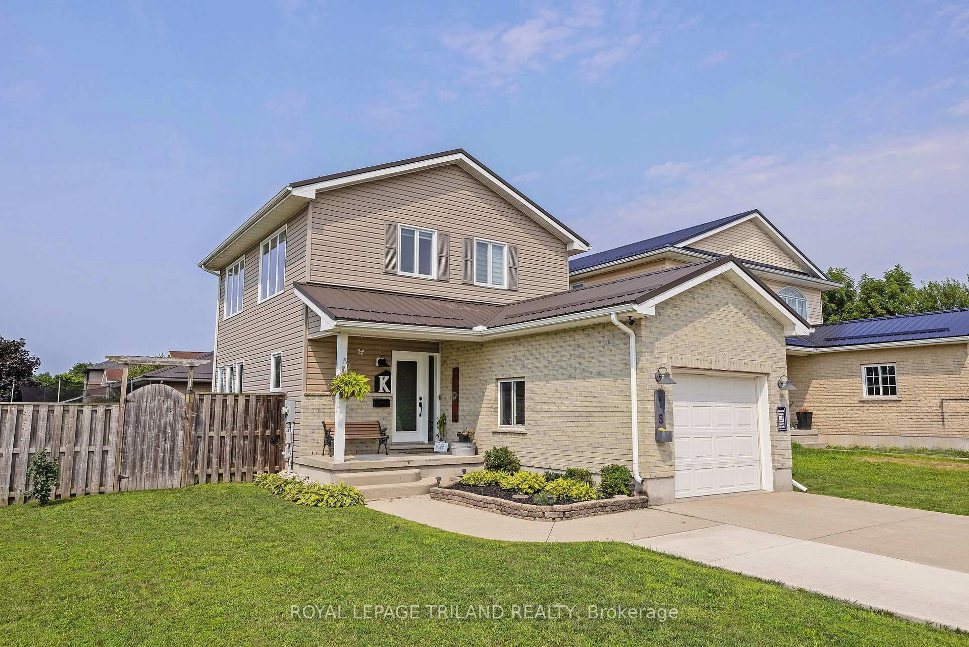 Home with brick exterior material, street for 18 Tara Crt, Aylmer Ontario N5H 0A1