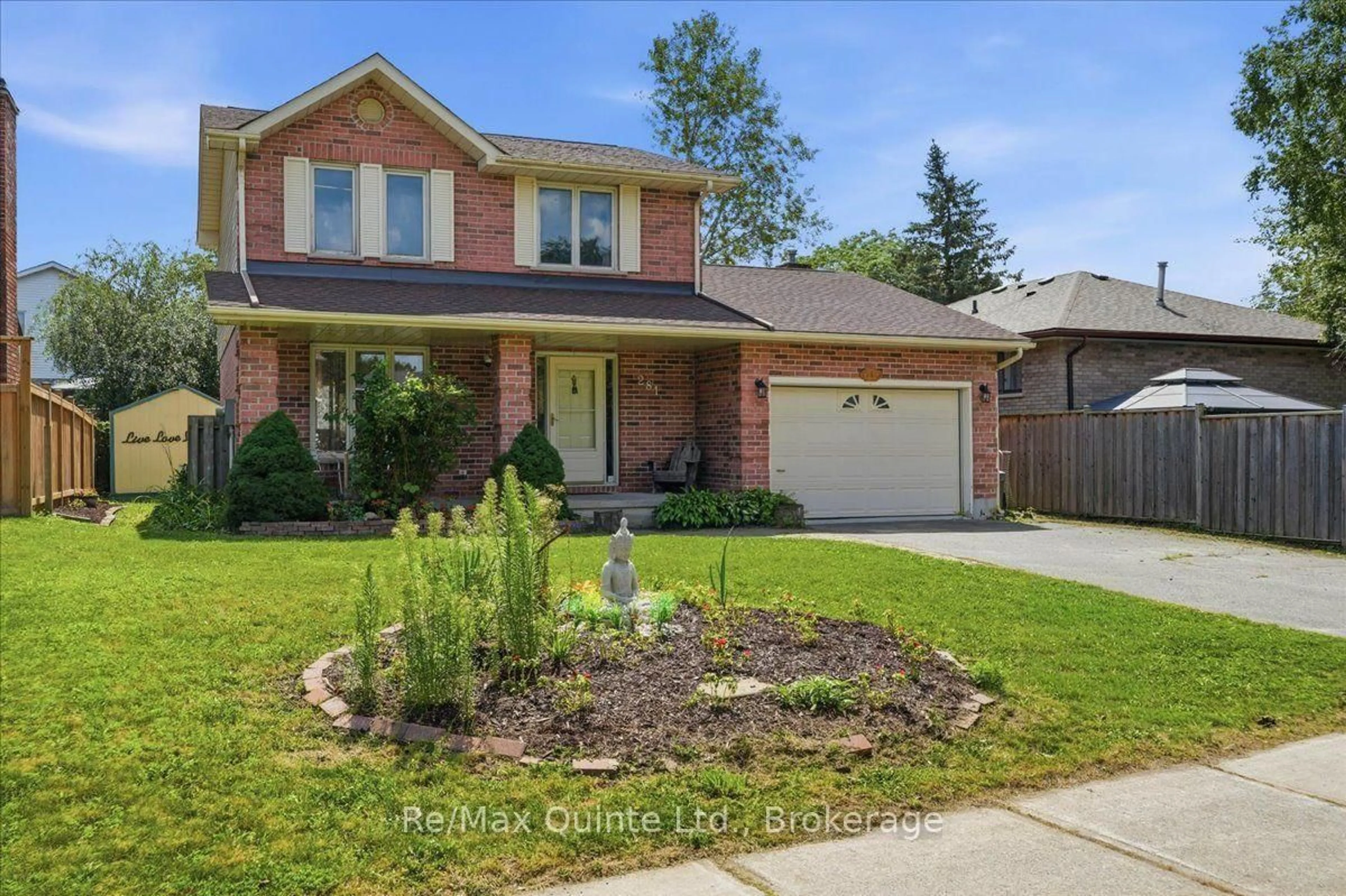 Home with brick exterior material, street for 281 College St, Belleville Ontario K8P 4Z6