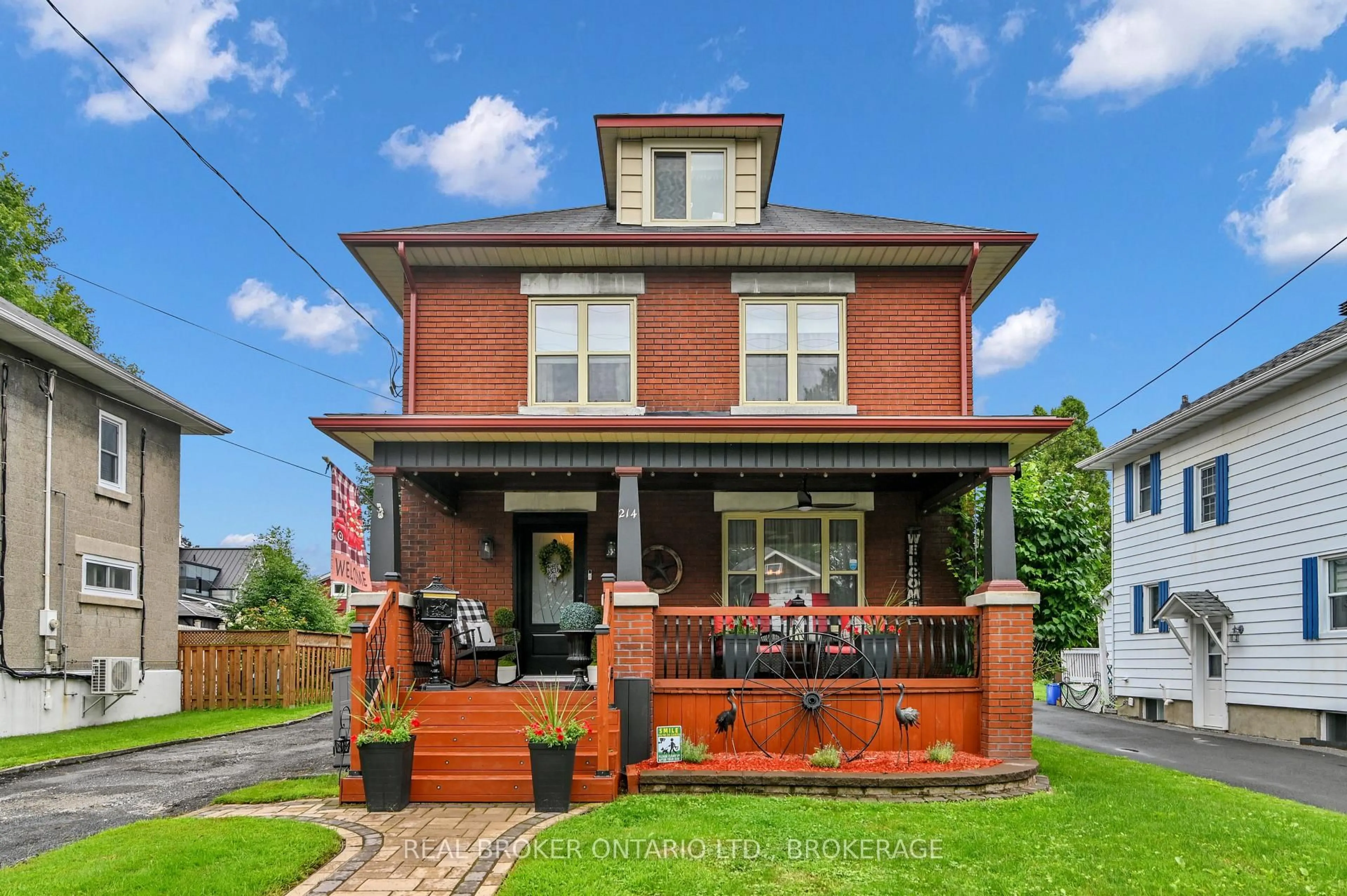 Home with brick exterior material, street for 214 Fourth St, Cornwall Ontario K6J 2S1