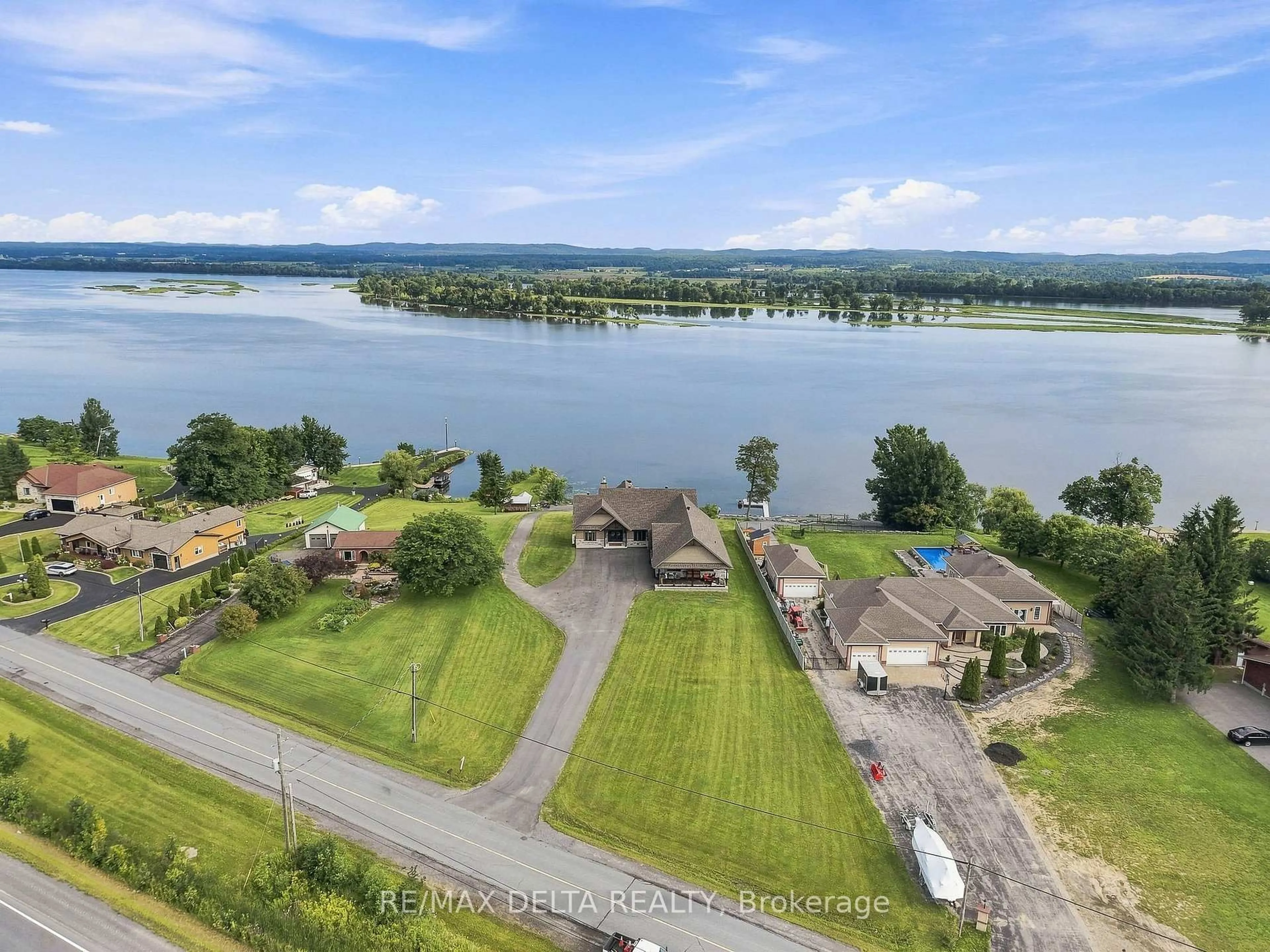 A pic from outside/outdoor area/front of a property/back of a property/a pic from drone, water/lake/river/ocean view for 3815 Old Highway 17 Rd, Clarence-Rockland Ontario K4K 1W2