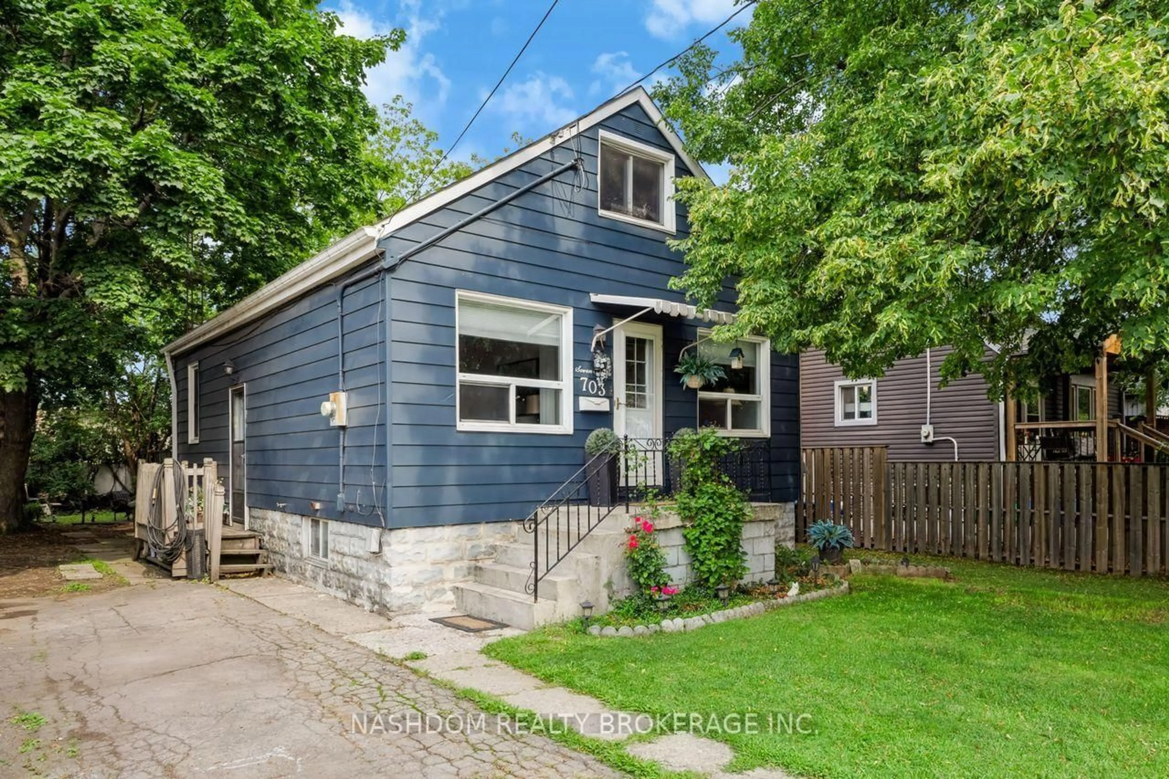 Unknown for 703 Brighton Ave, Hamilton Ontario L8H 6H5