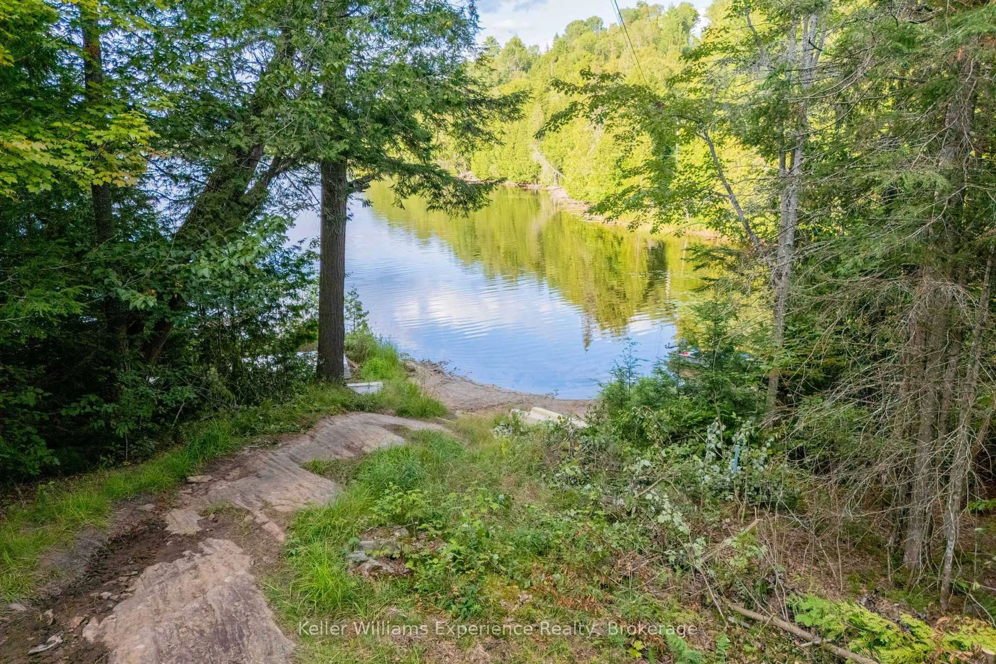 Patio, water/lake/river/ocean view for 1382 Echo Ridge Rd, Kearney Ontario P0A 1M0