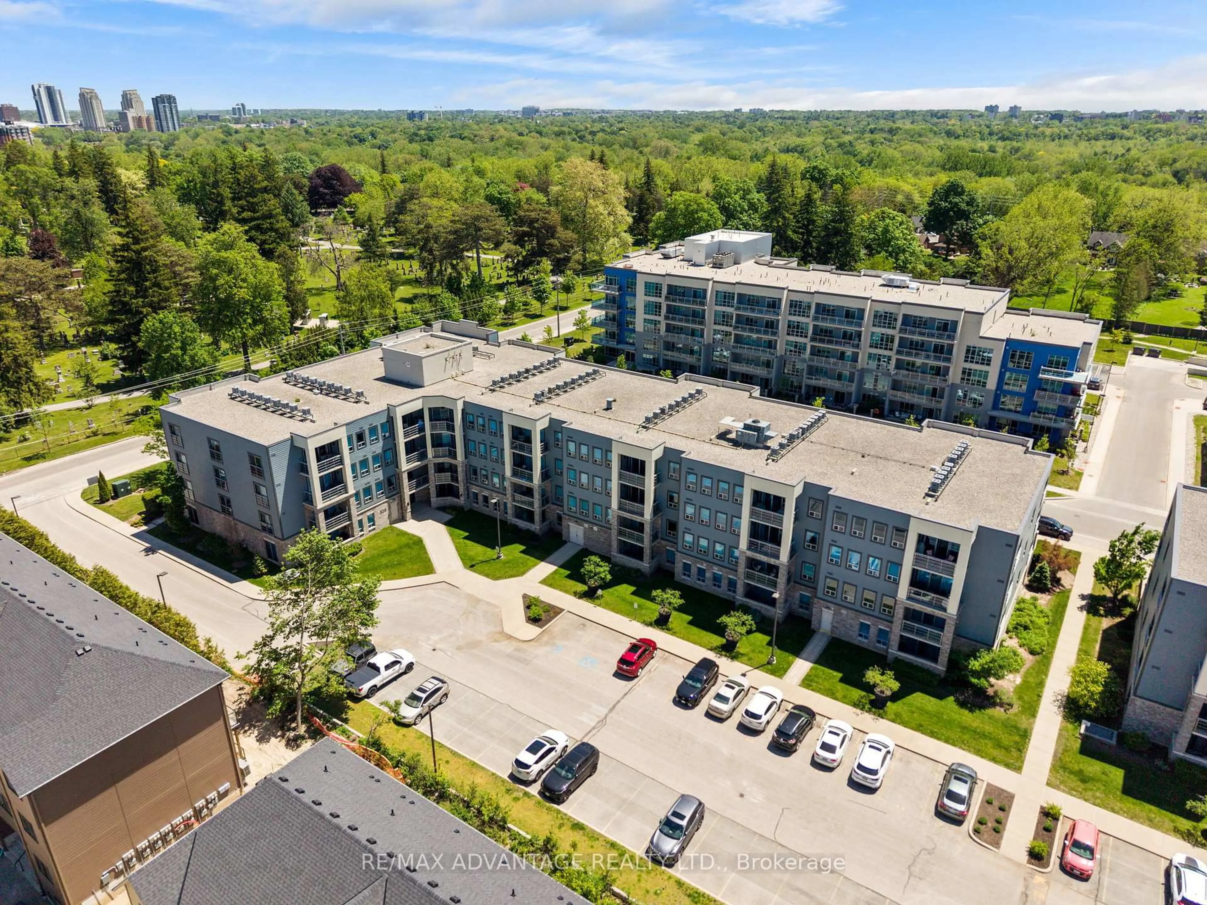 A pic from outside/outdoor area/front of a property/back of a property/a pic from drone, unknown for 320 Sugarcreek Tr #109, London North Ontario N6H 0G3