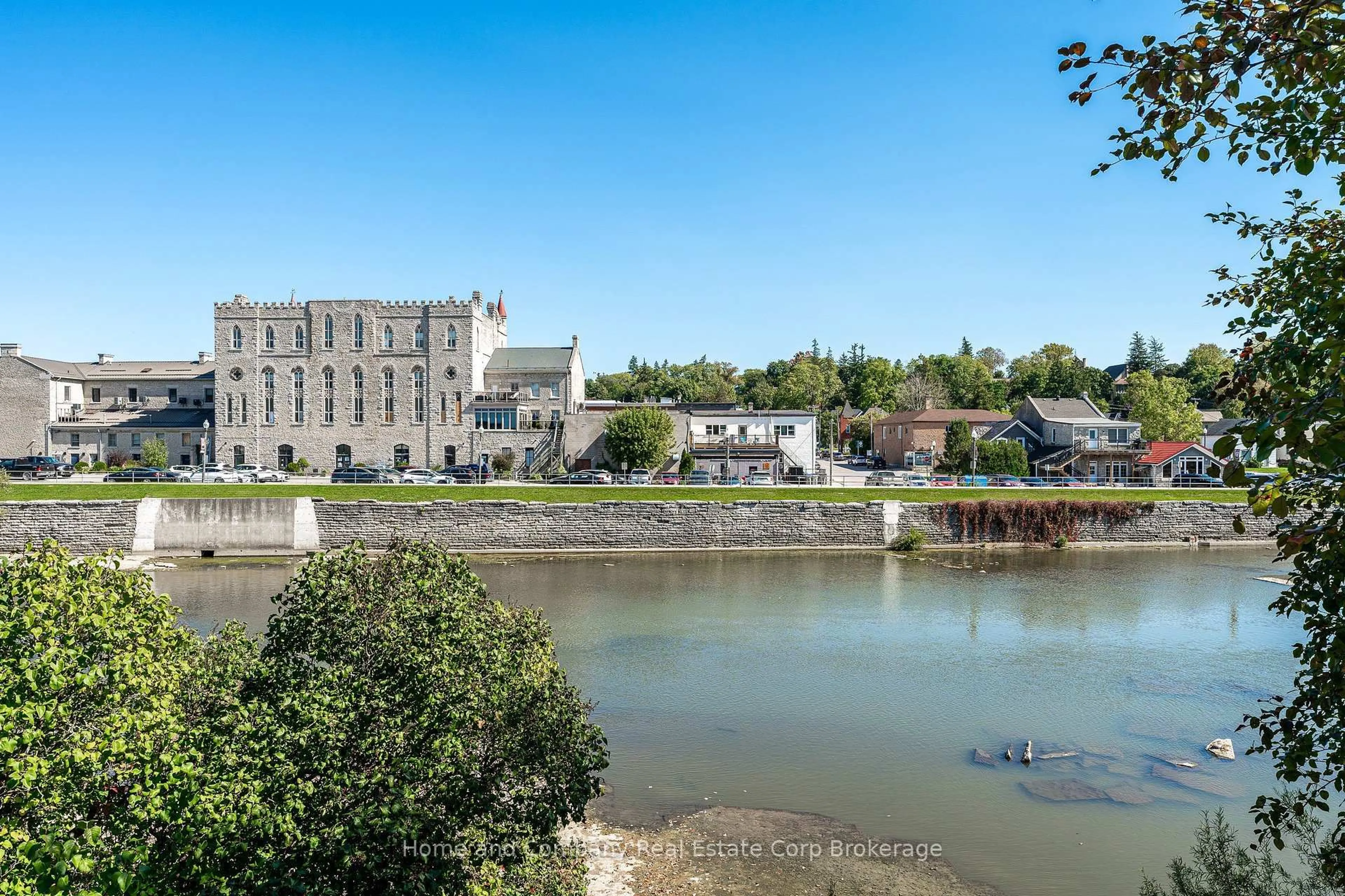 Unknown for 35 Thomas St, St. Marys Ontario N4X 1A2