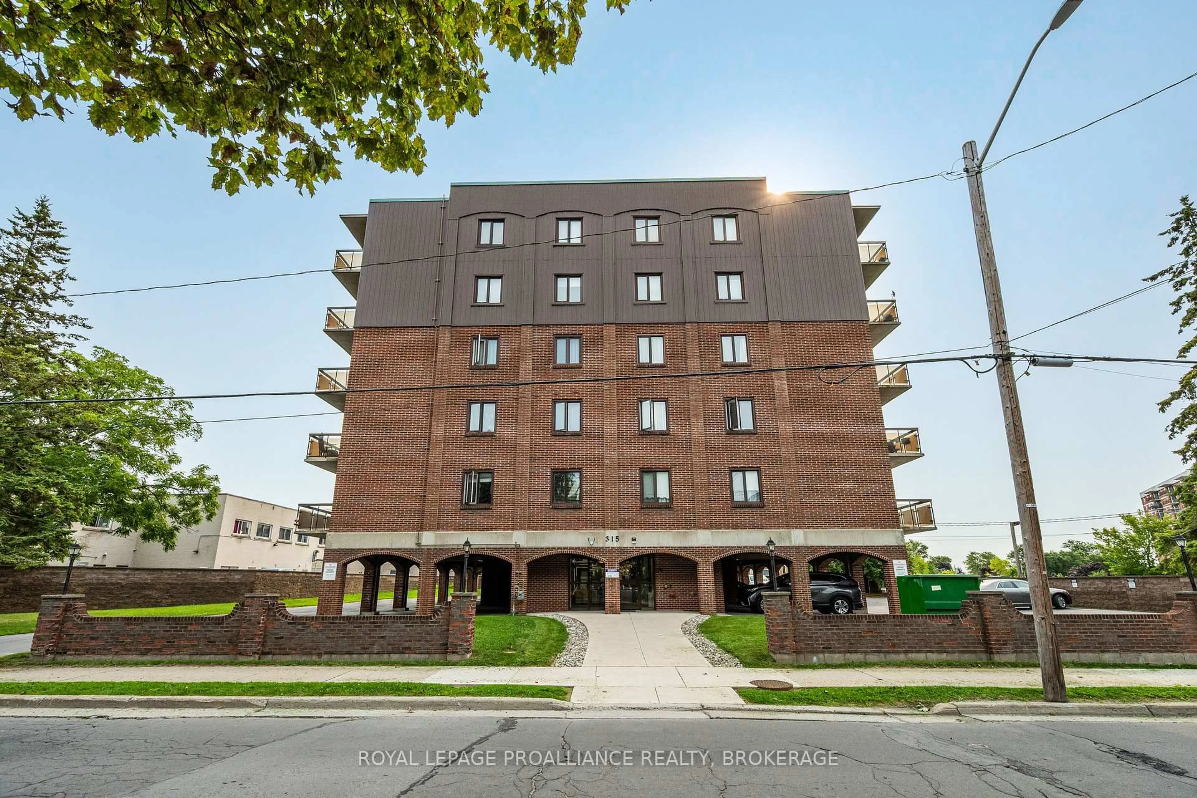 Unknown for 315 Regent St #201, Kingston Ontario K7L 4K7