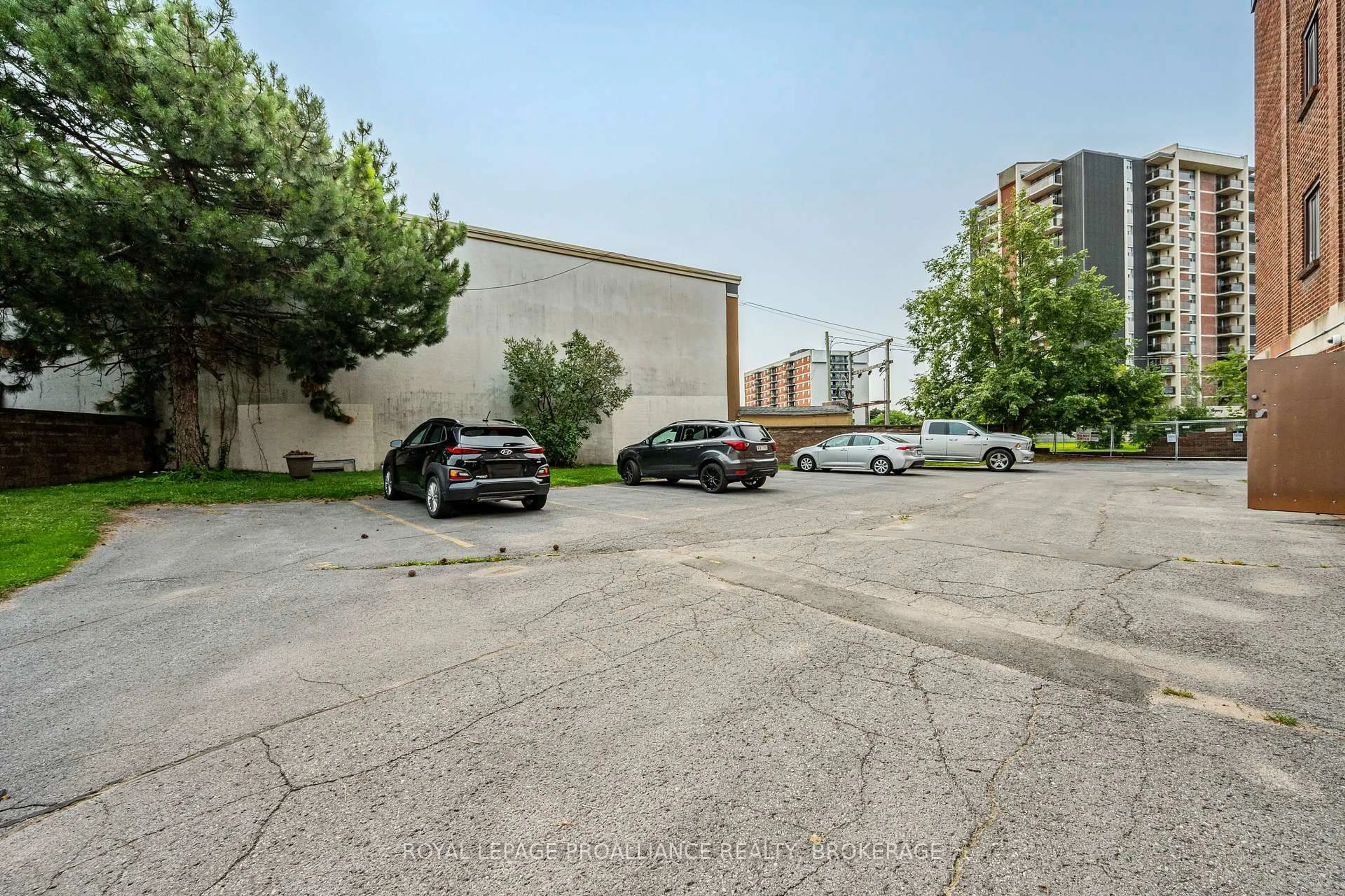 Unknown for 315 Regent St #201, Kingston Ontario K7L 4K7