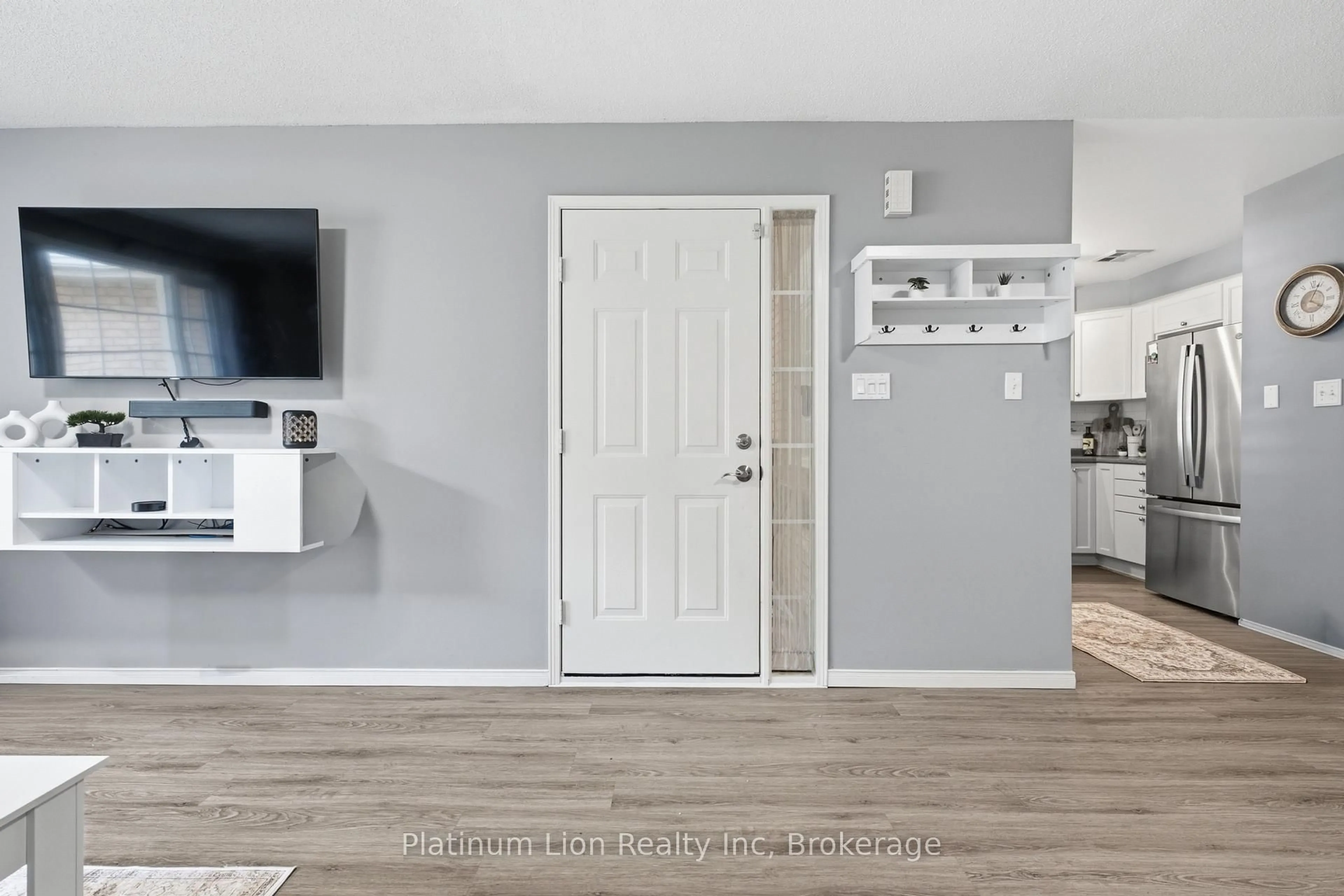 Indoor entryway for 31 Galileo Blvd, Brantford Ontario N3R 7Y3