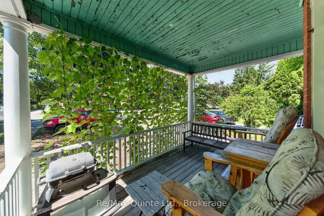 205 Charles St, Belleville 5