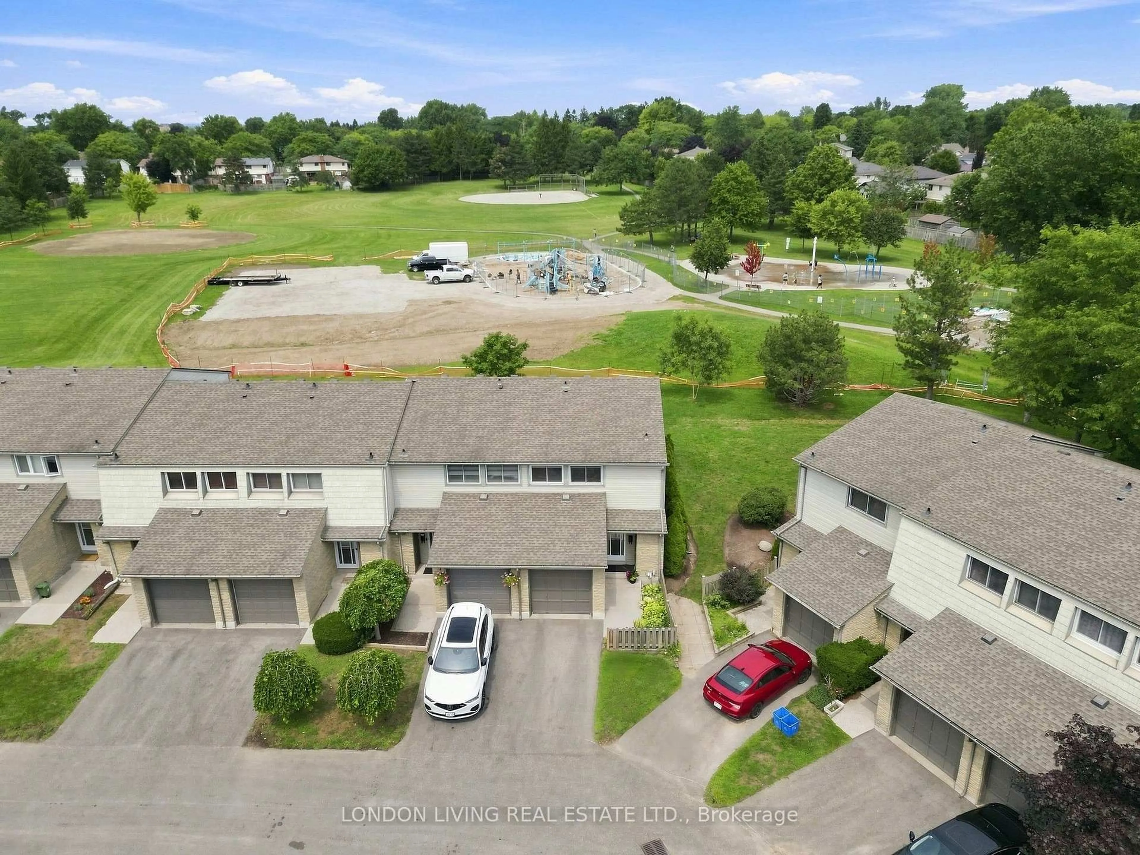 A pic from outside/outdoor area/front of a property/back of a property/a pic from drone, unknown for 193 Deveron Cres, London South Ontario N5Z 4J7