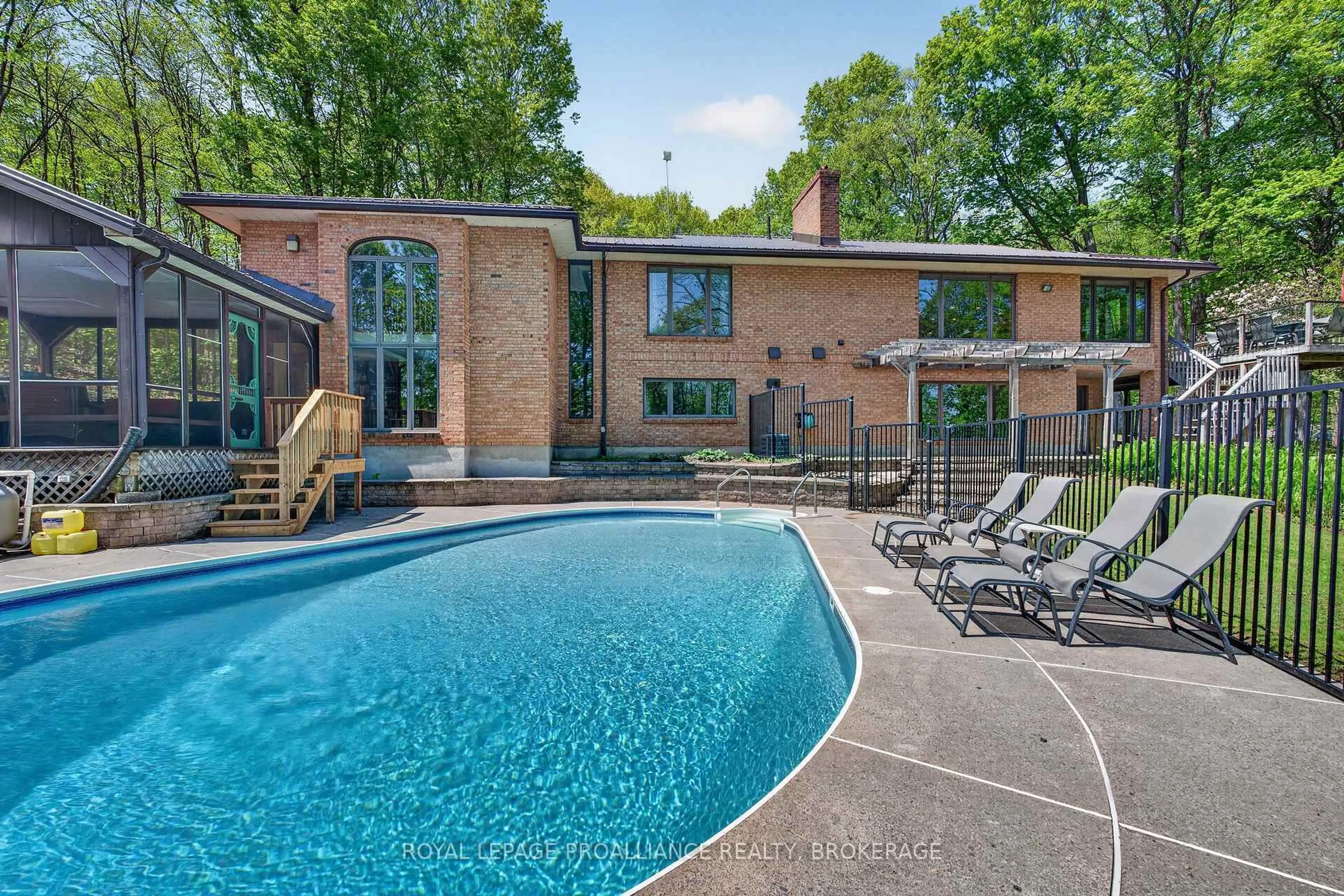 Pool for 4362 Sills Bay Rd, Sydenham Ontario K0H 2T0