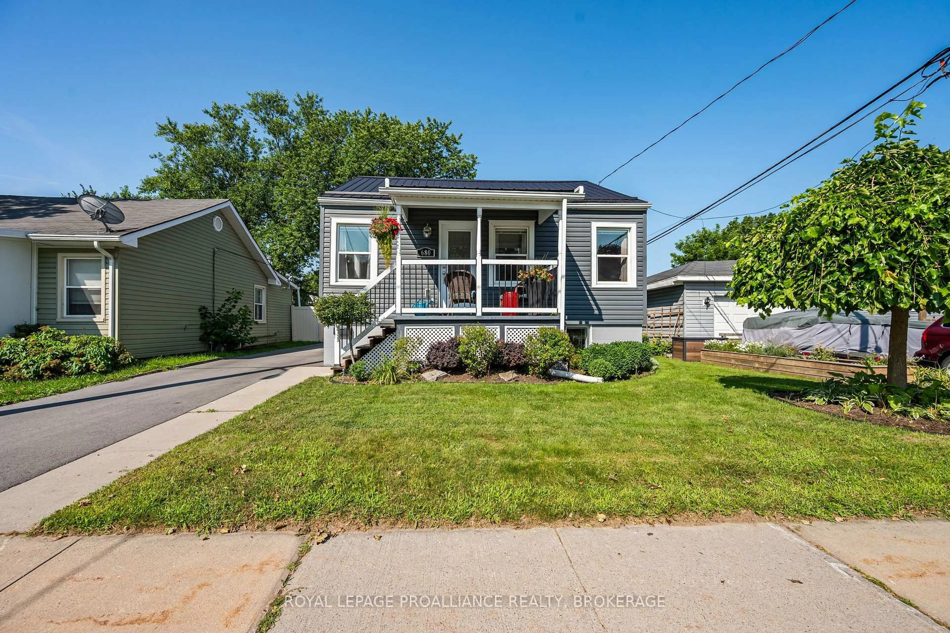 Home with vinyl exterior material, street for 680 Alfred St, Kingston Ontario K7K 4K2