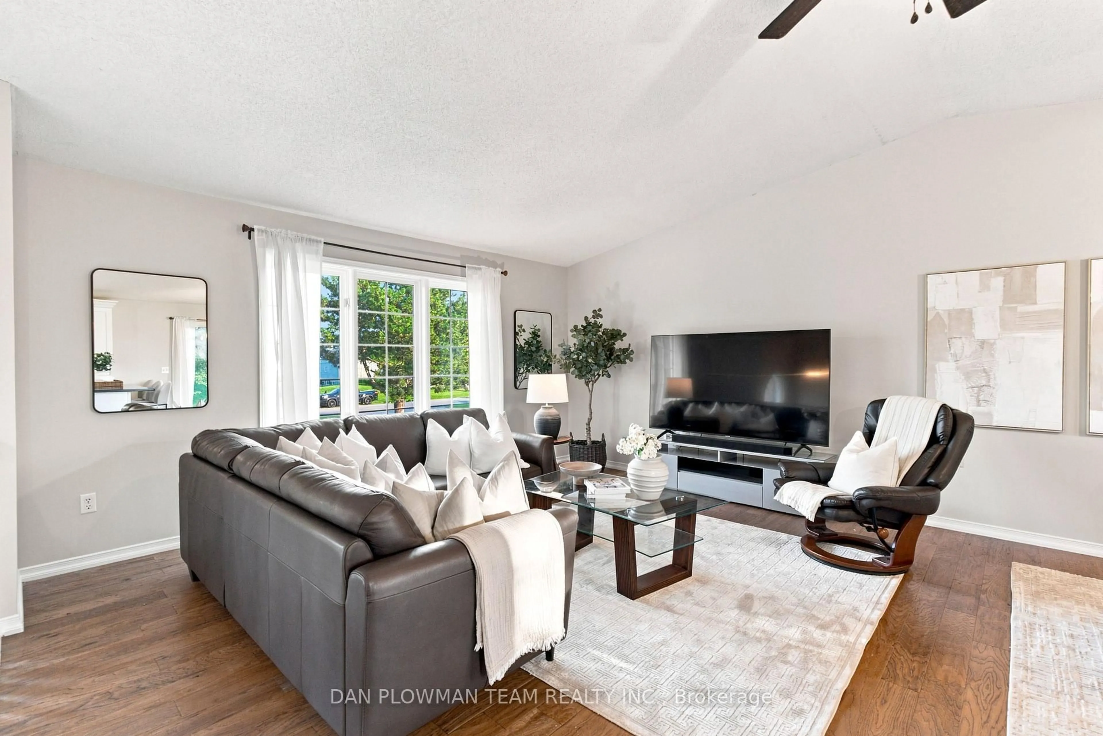 Living room with furniture, unknown for 57 O'reilly Lane, Kawartha Lakes Ontario K0M 2C0