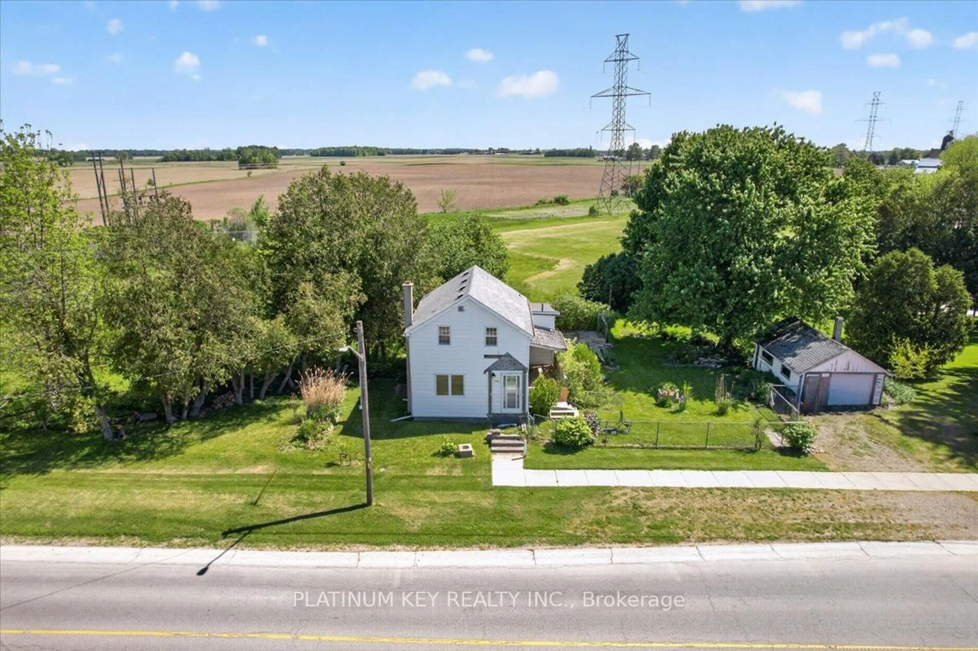 A pic from outside/outdoor area/front of a property/back of a property/a pic from drone, unknown for 21996 Melbourne Rd, Strathroy-Caradoc Ontario N0L 1T0