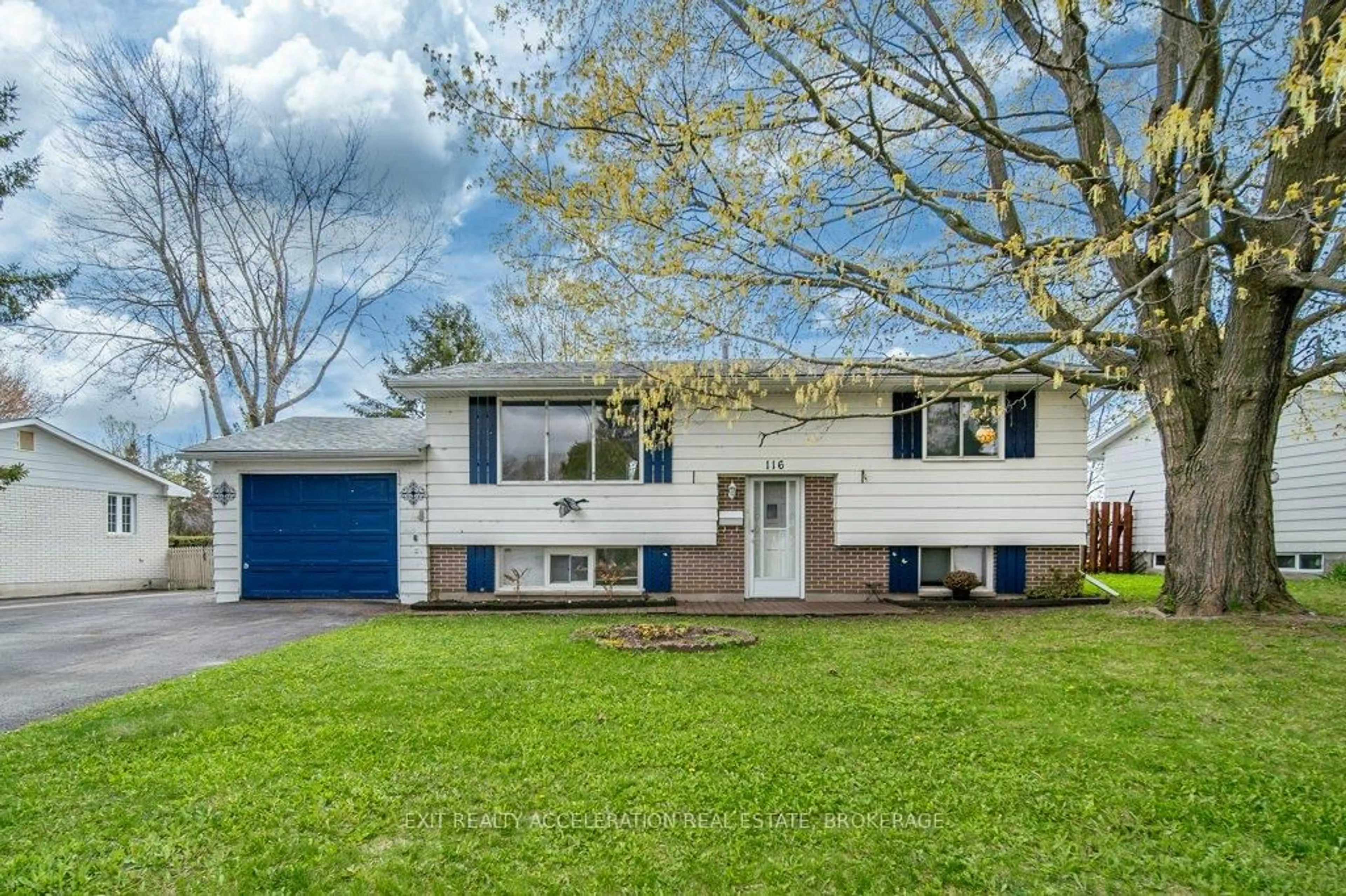 Home with vinyl exterior material, street for 116 Sherwood Ave, Loyalist Ontario K7N 1N7