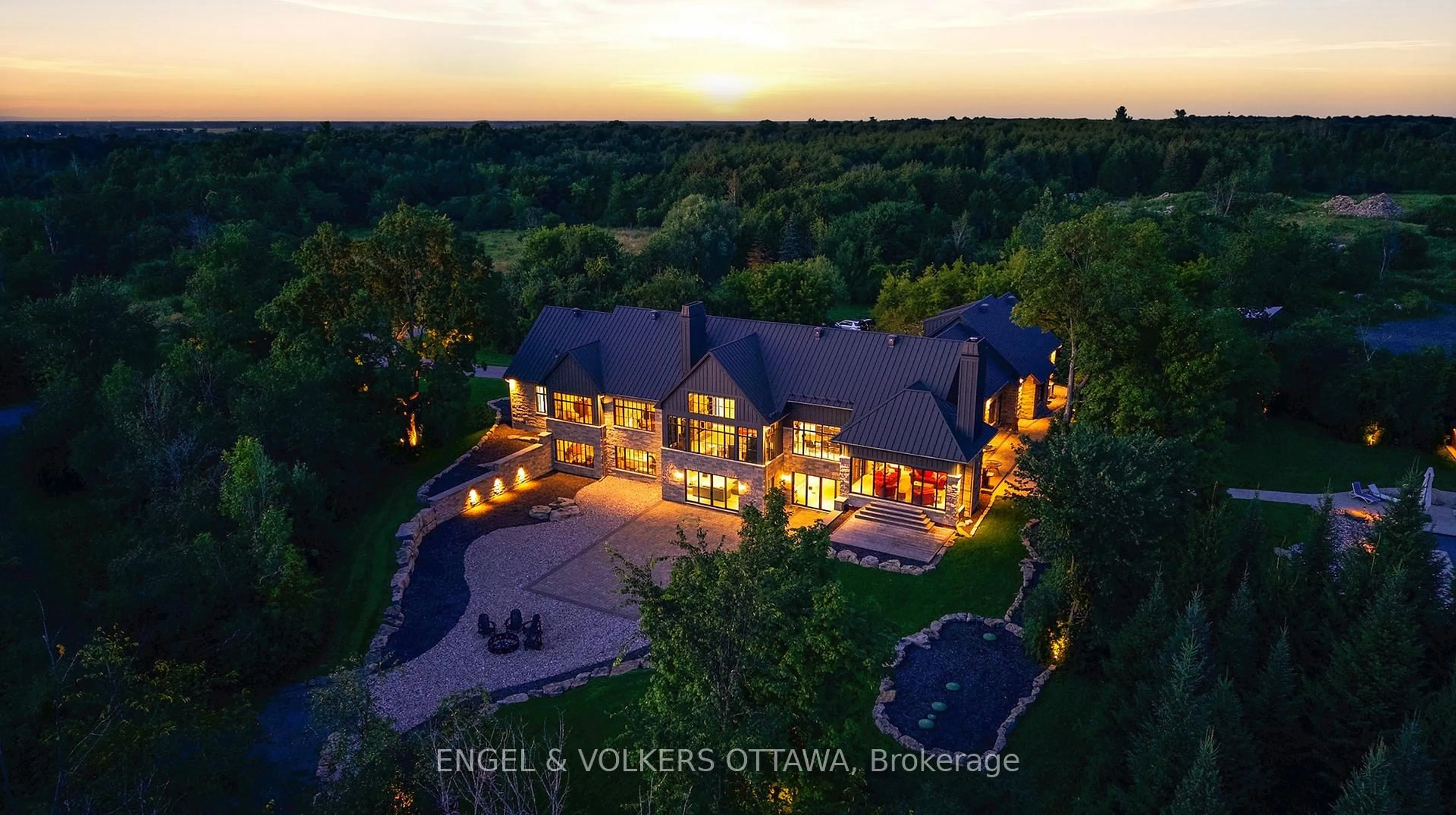 A pic from outside/outdoor area/front of a property/back of a property/a pic from drone, water/lake/river/ocean view for 1547 John Quinn Rd, Ottawa Ontario K4P 1J7