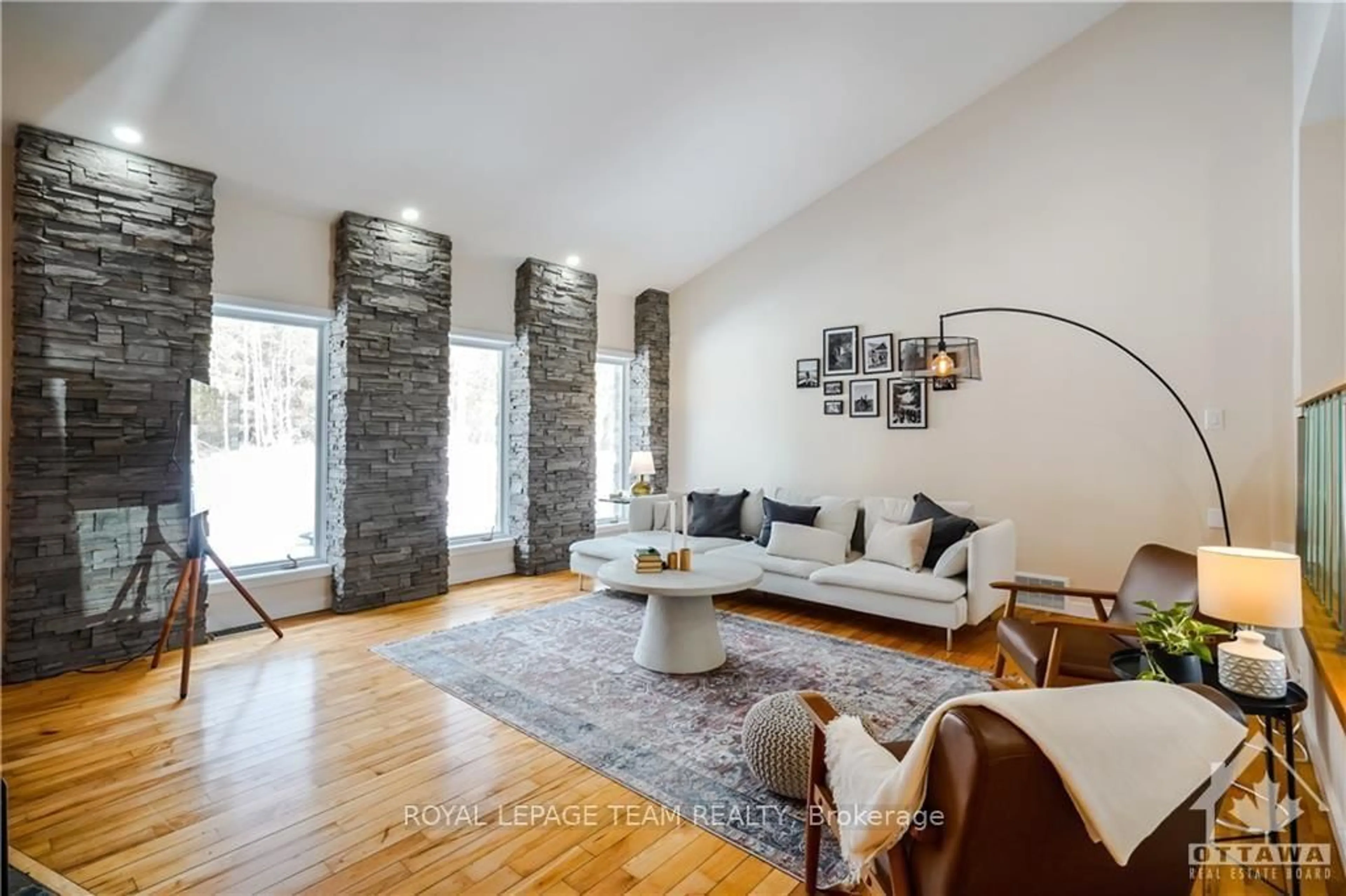 Living room with furniture, unknown for 3005 TOMPKINS Rd, North Grenville Ontario K0G 1J0