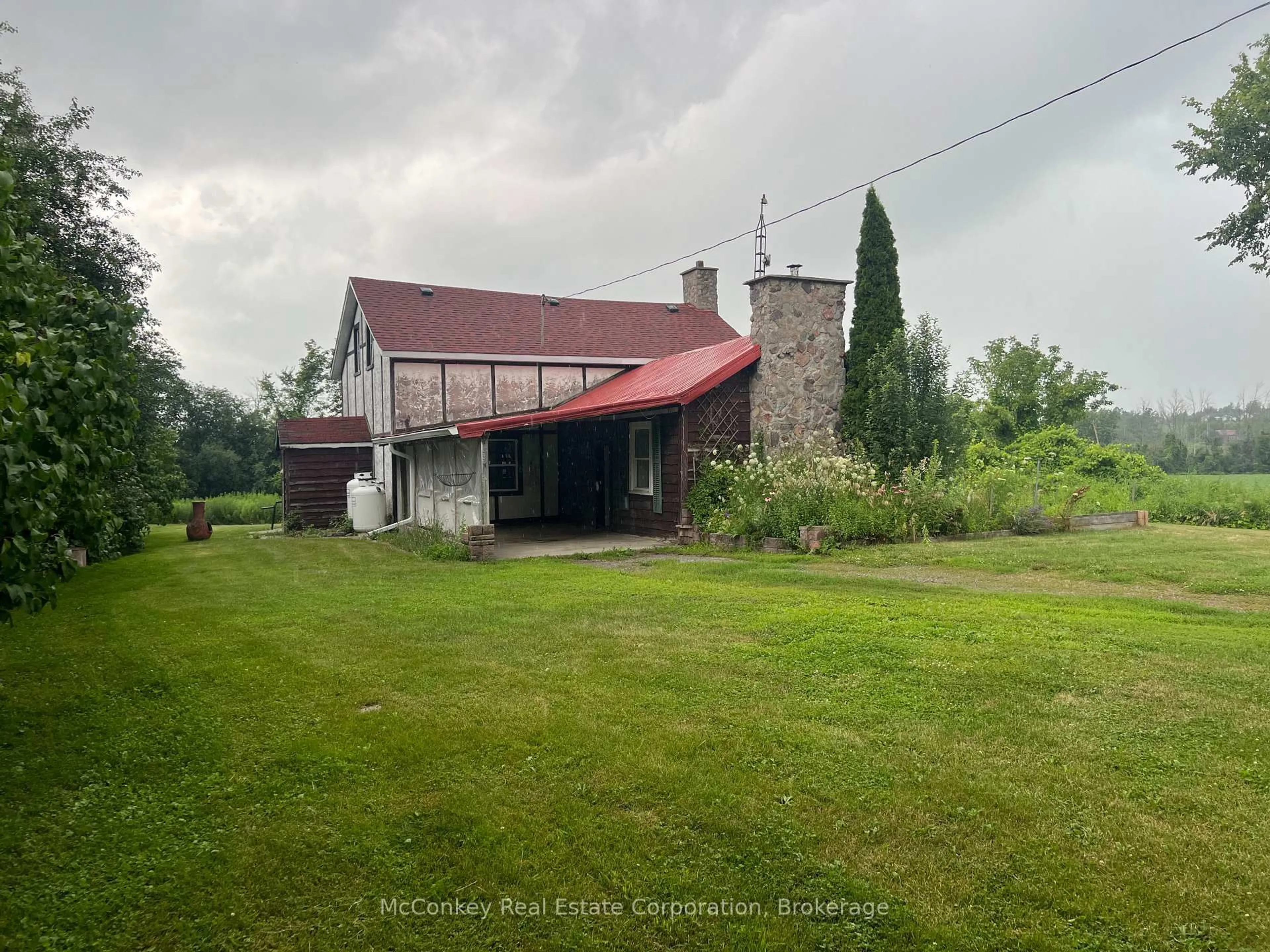 A pic from outside/outdoor area/front of a property/back of a property/a pic from drone, building for 1702 Bensfort Rd, Otonabee-South Monaghan Ontario K9J 6X7