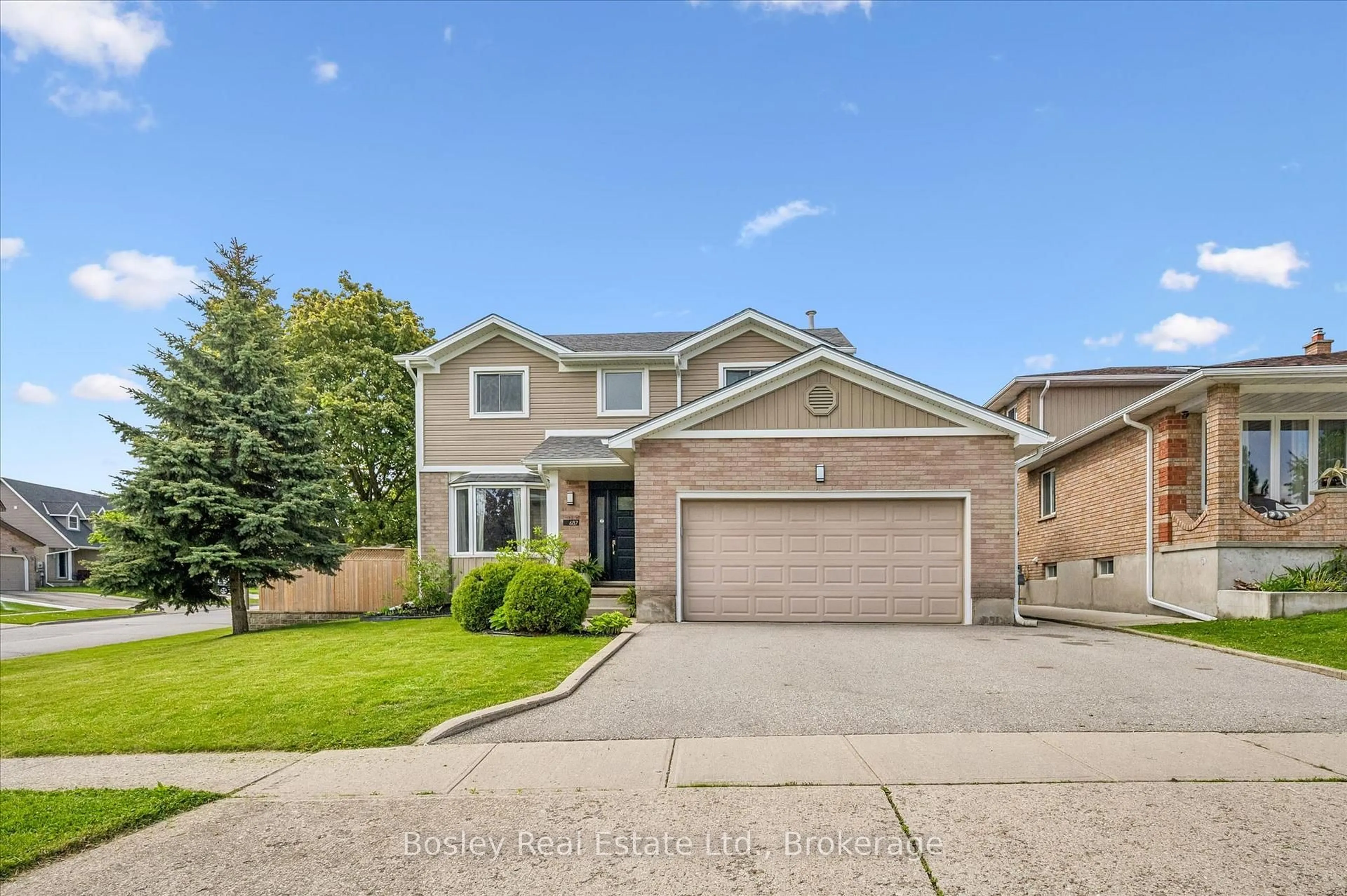 Home with brick exterior material, street for 687 Champlain Blvd, Cambridge Ontario N1R 7Z8