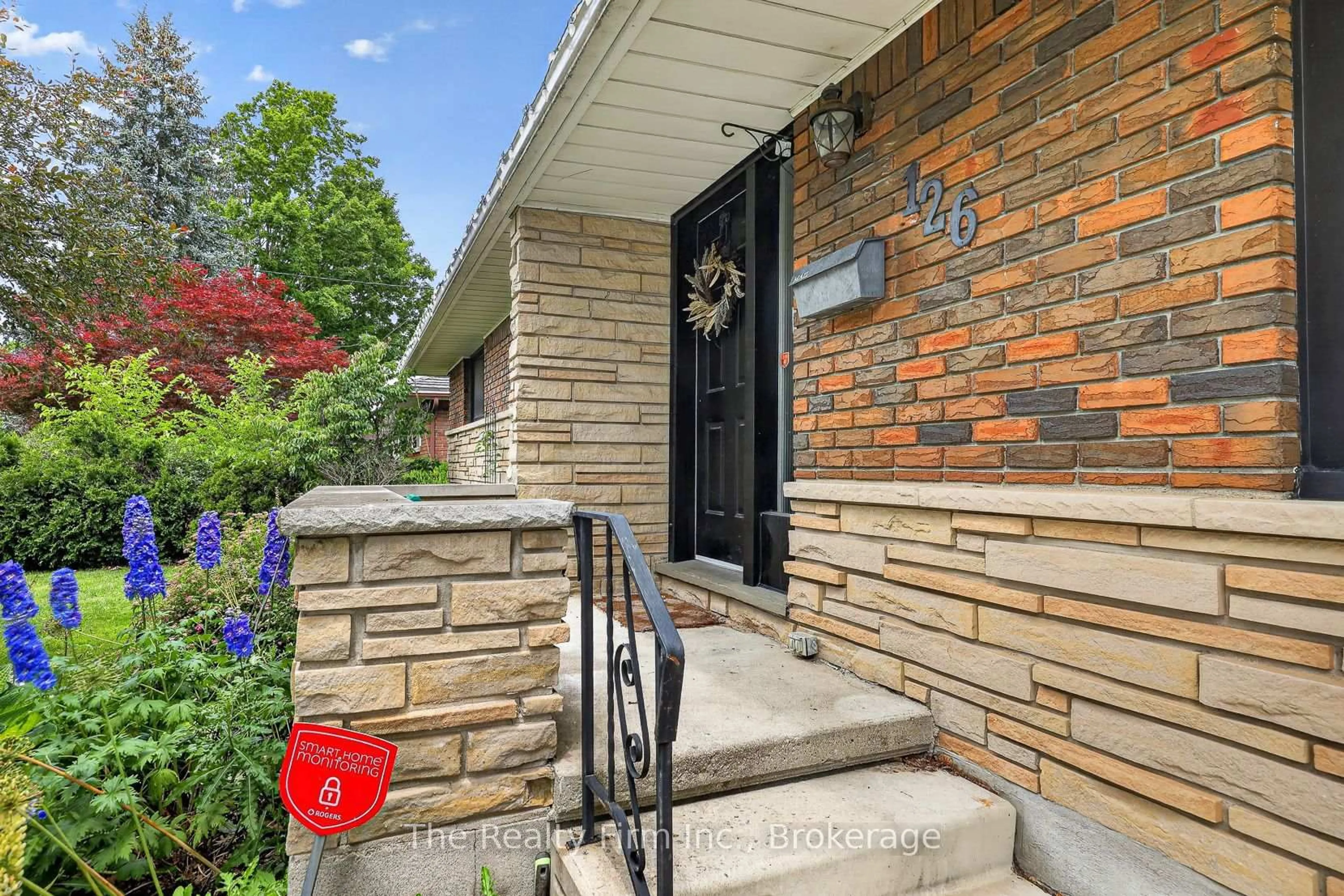 Home with brick exterior material, street for 126 Springbank Ave, Woodstock Ontario N4S 7P8