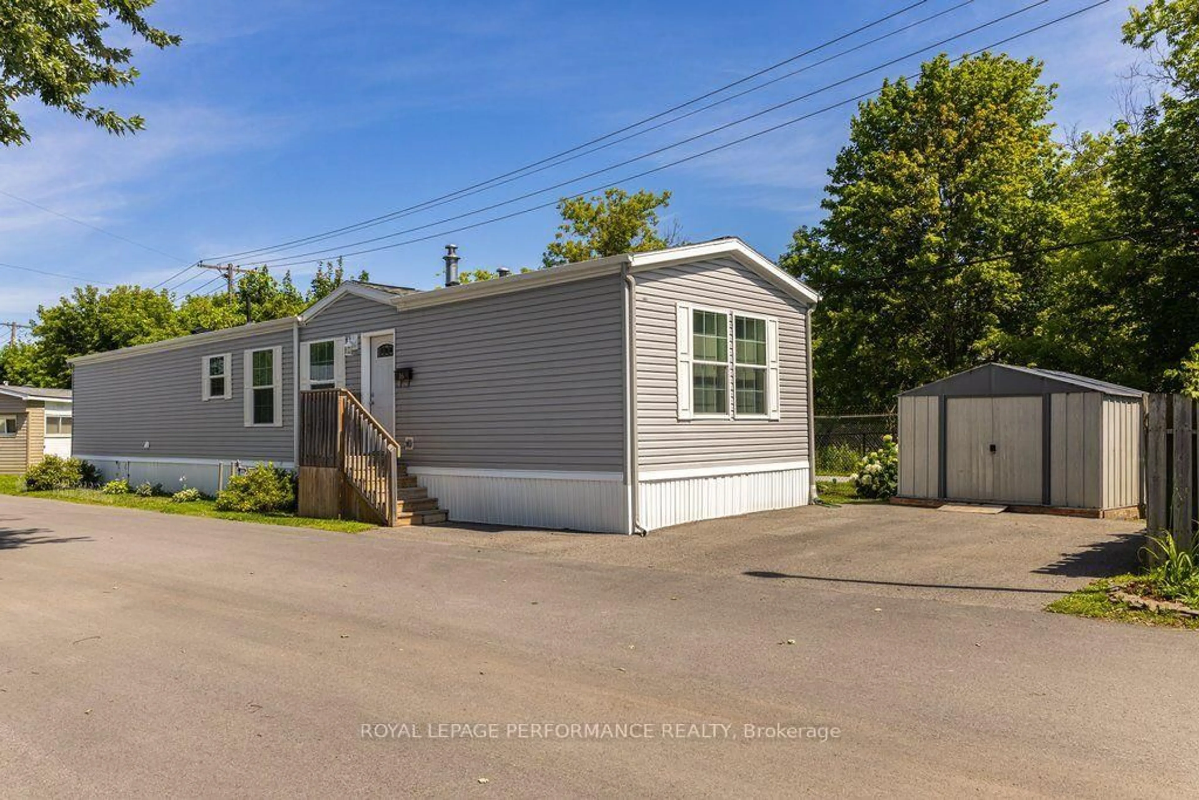 Unknown for 16 Eastgate Ave, Ottawa Ontario K2H 7S2