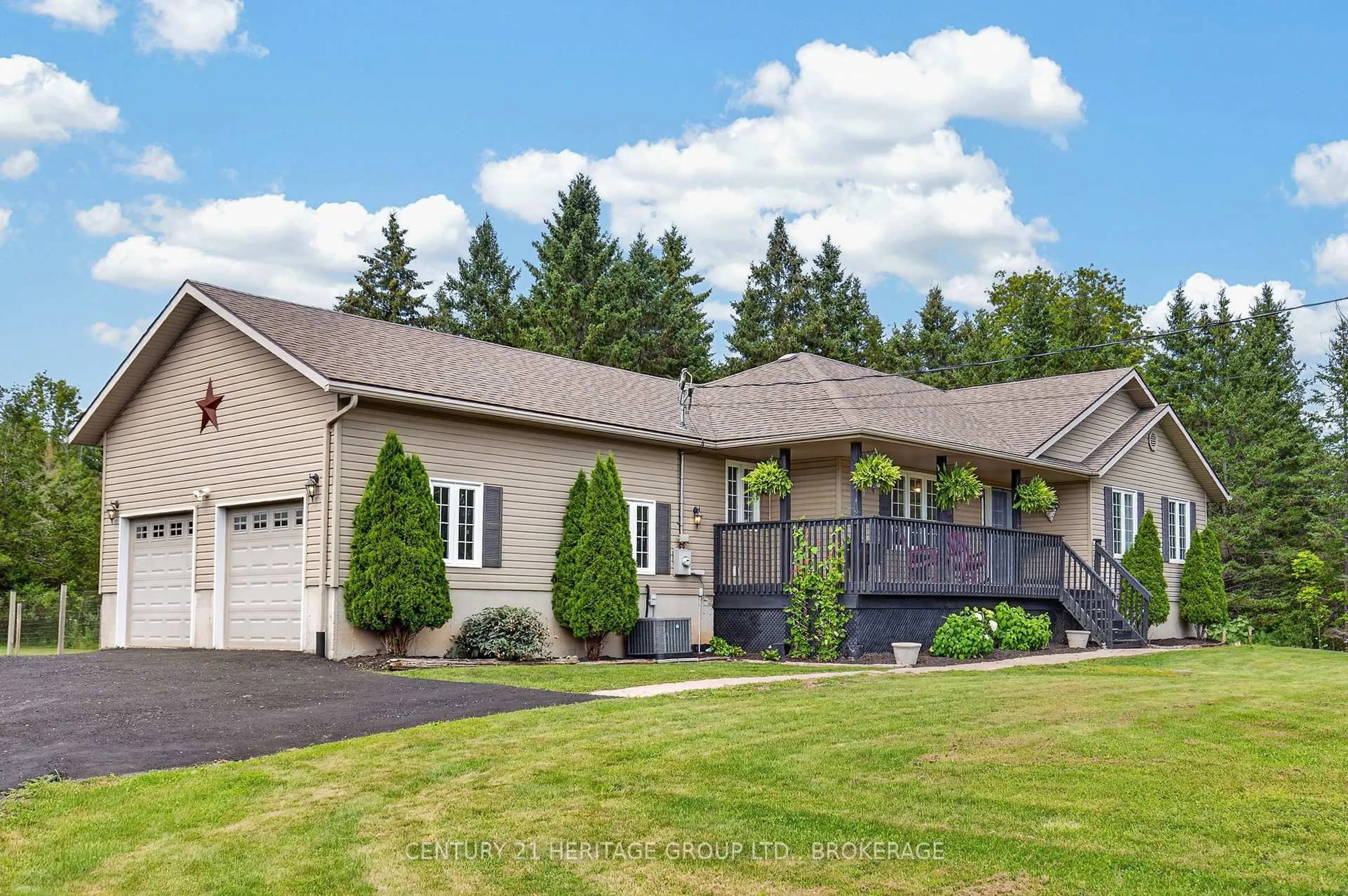 Home with vinyl exterior material, unknown for 635 Bethel Rd, Yarker Ontario K0K 3N0